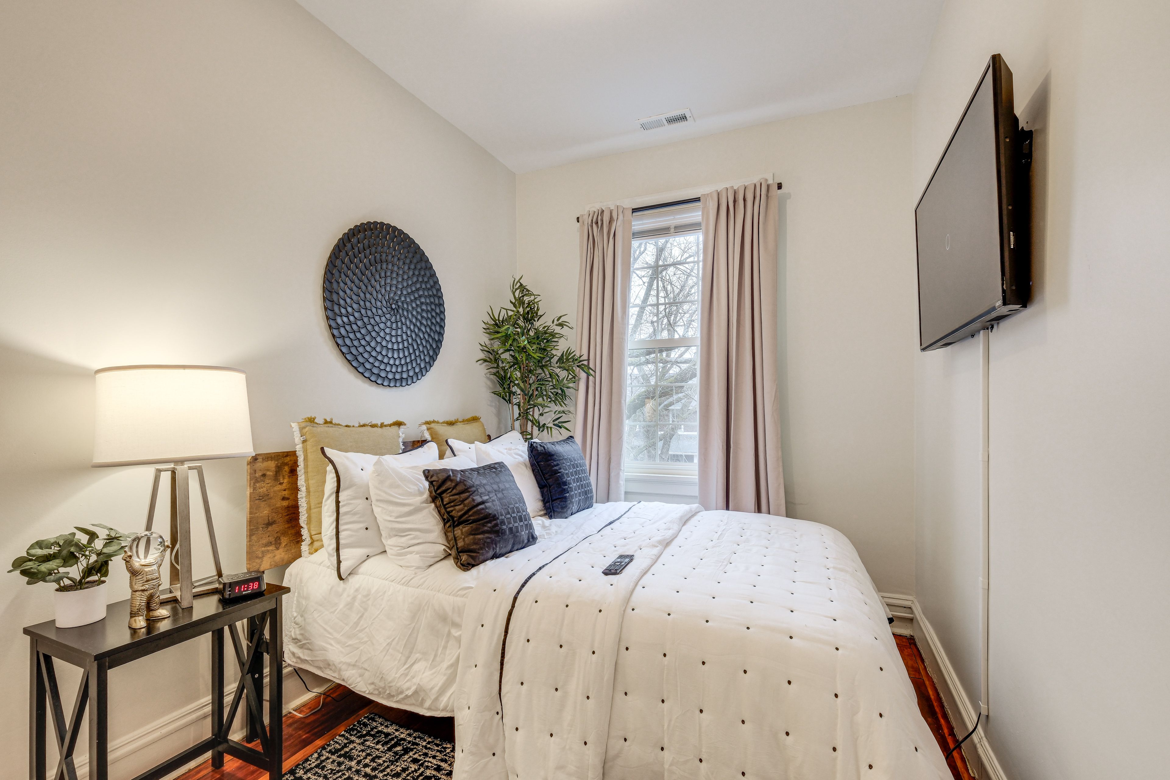 Bedroom 3 | Full Bed | 2nd Floor