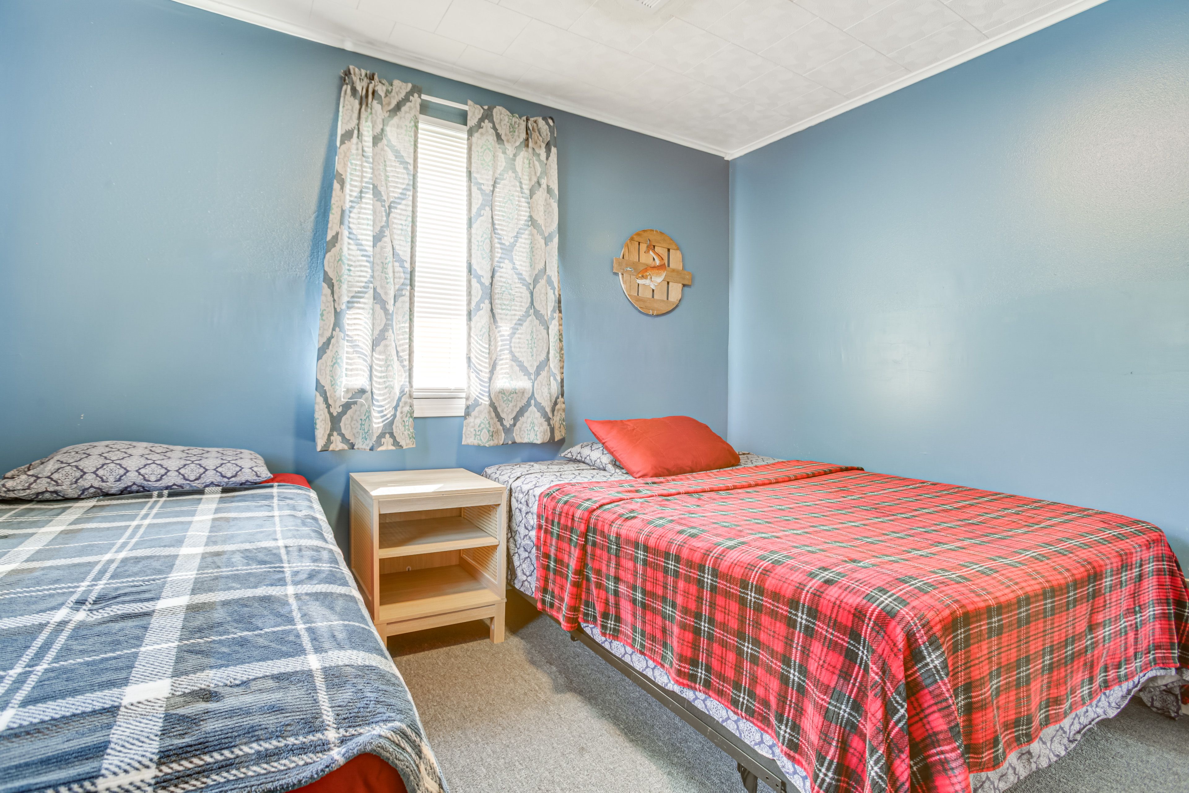 Bedroom 3 | Queen Bed | Twin Bed | Linens Provided