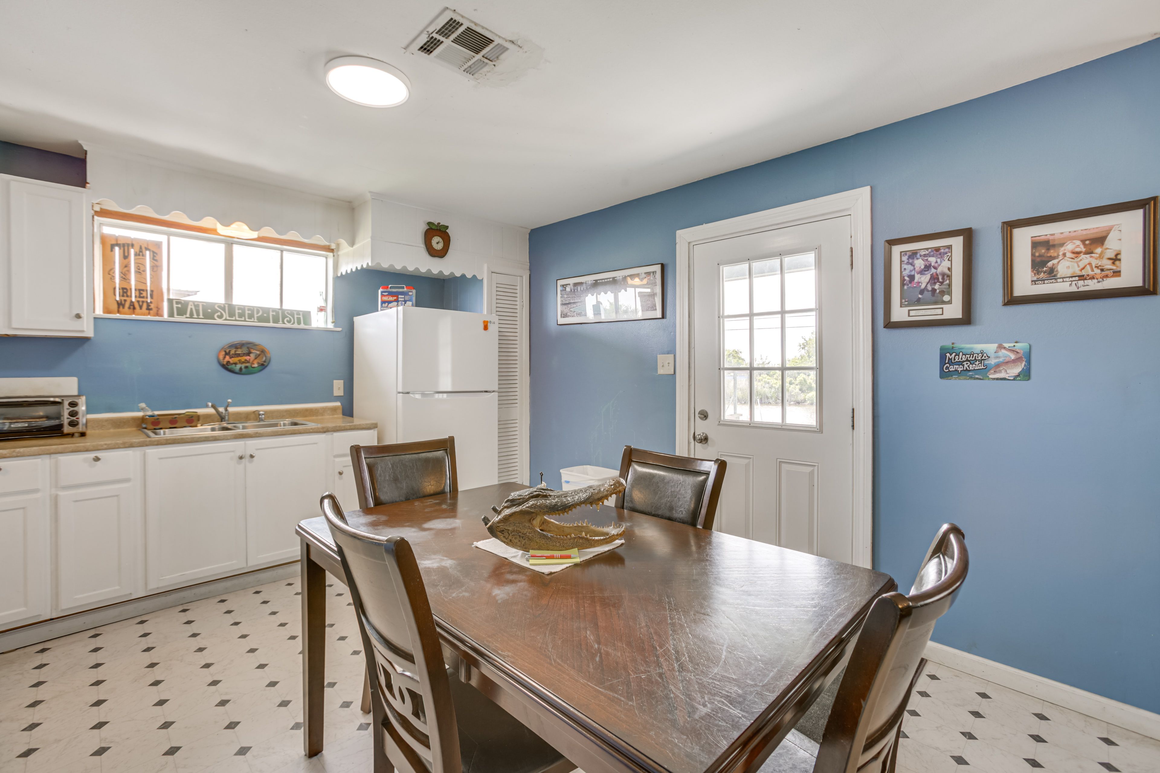Dining Room | Dishware & Flatware
