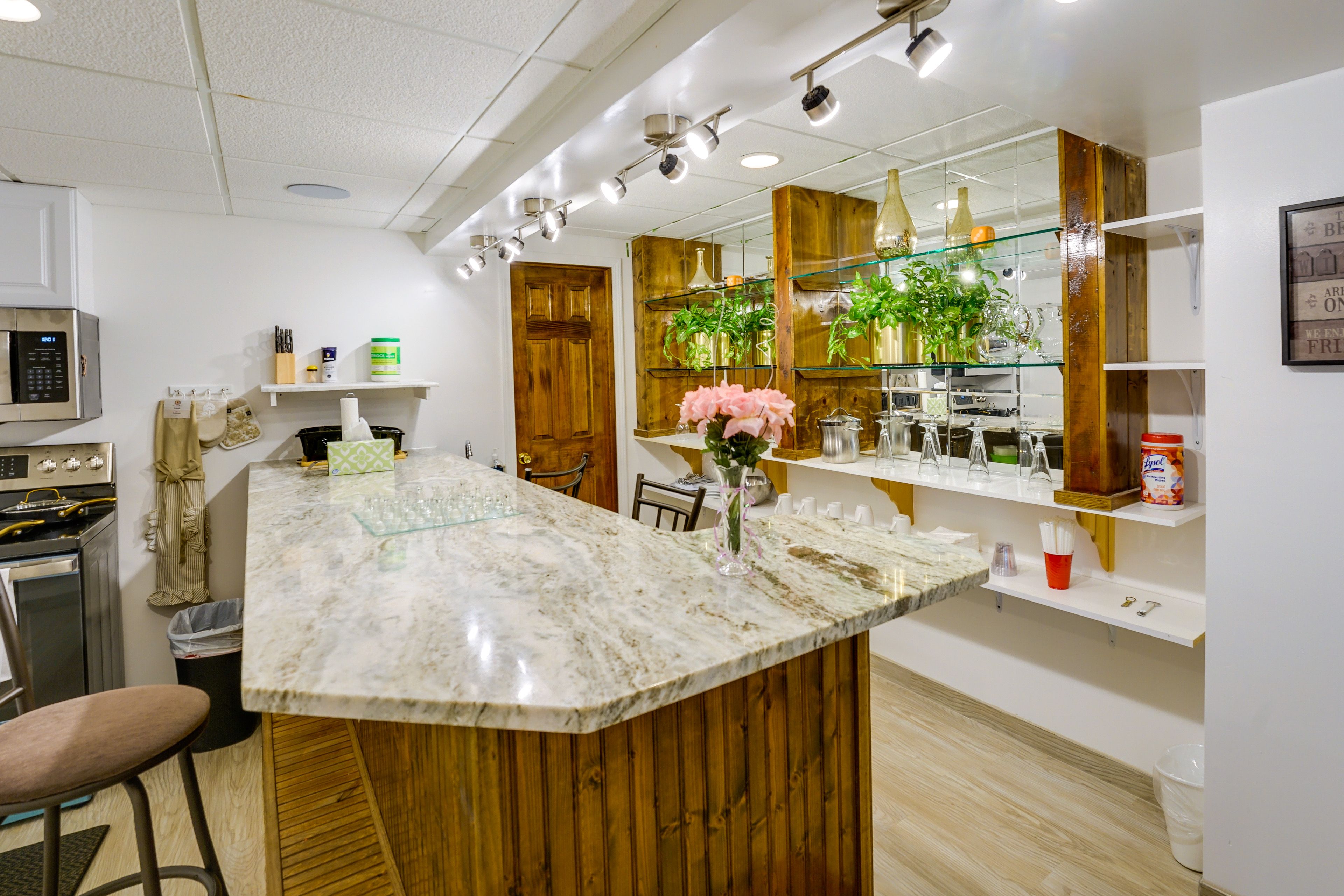 WEt Bar
