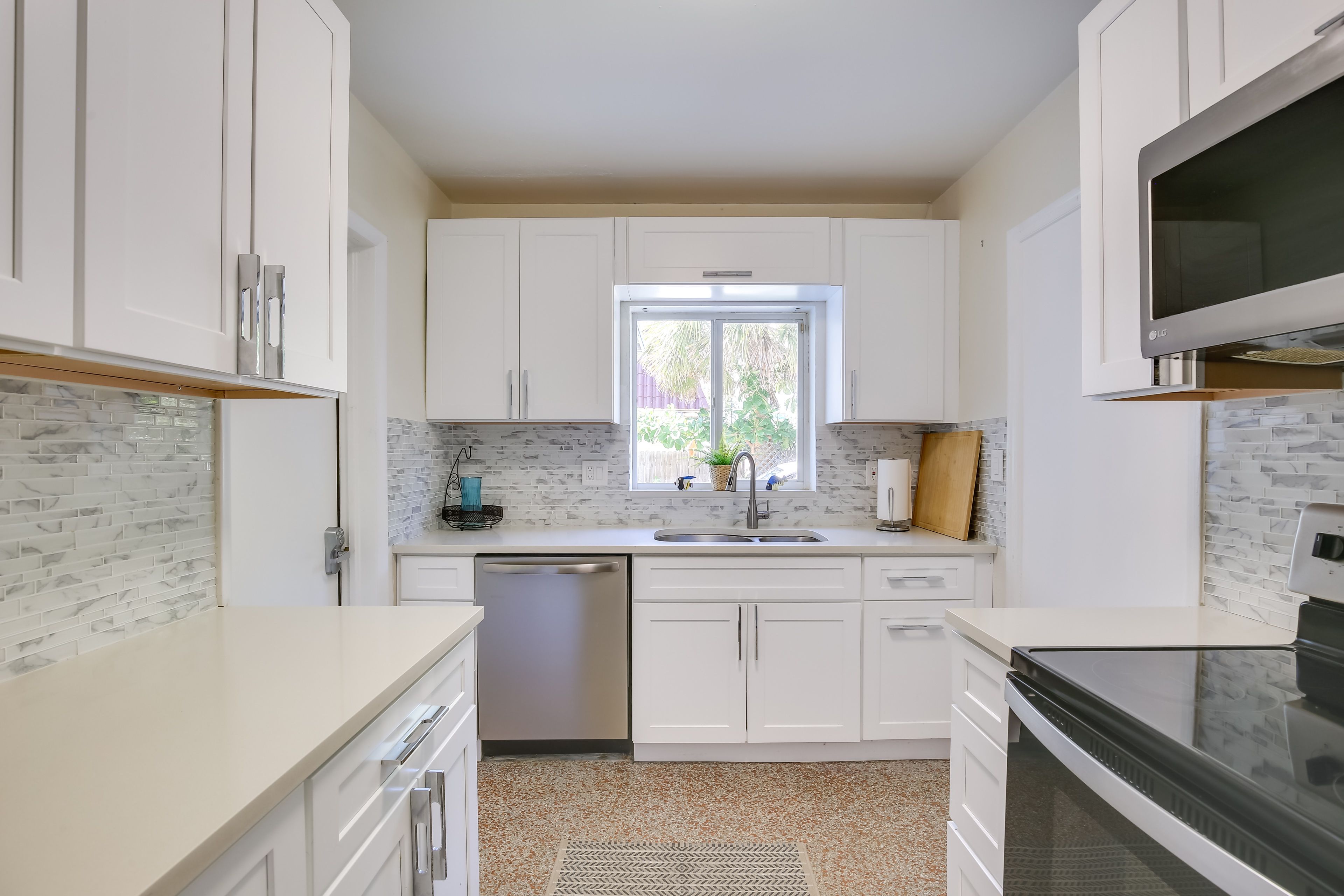 Kitchen | Equipped w/ Cooking Basics