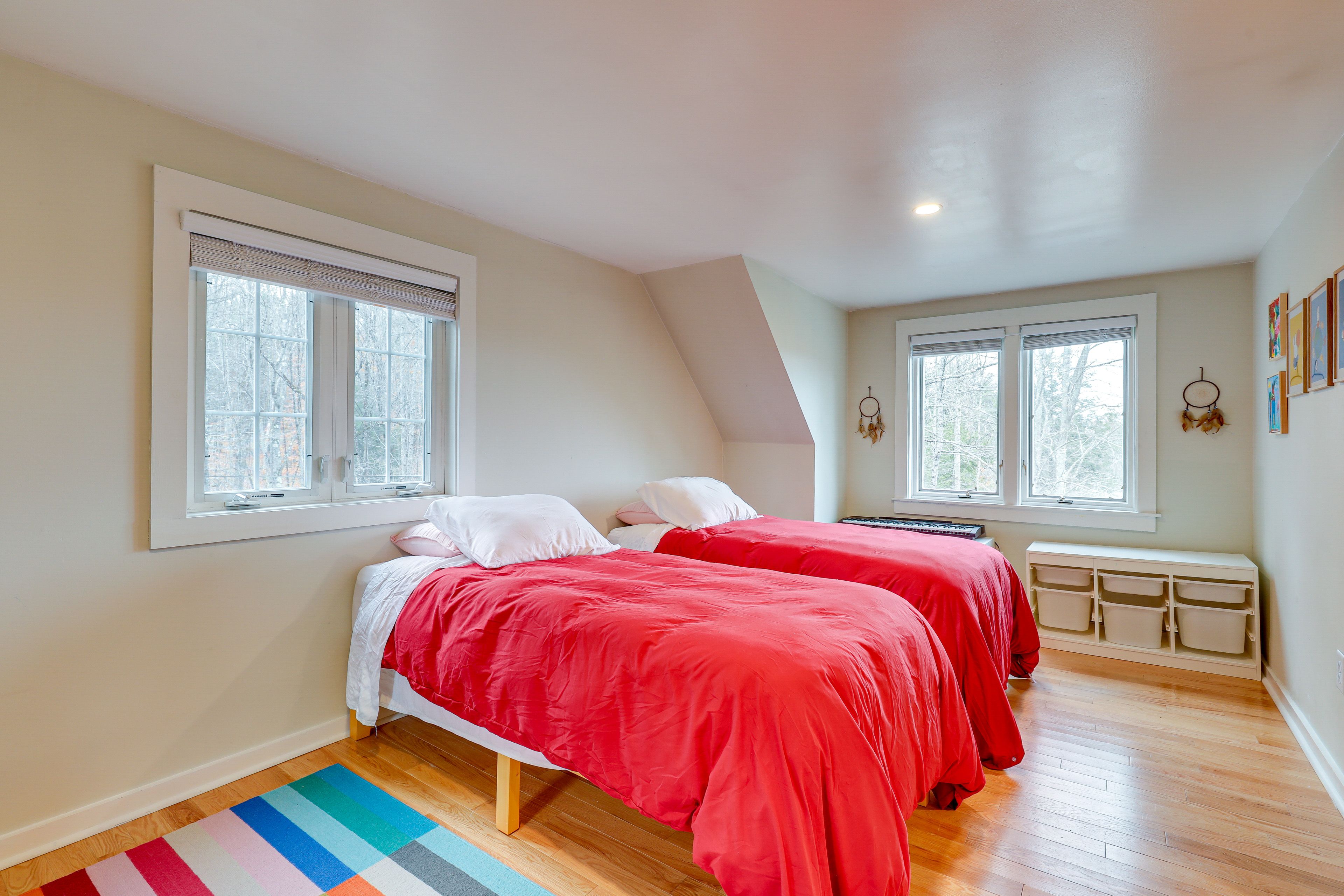Bedroom 4 | 2 Twin Beds (Can Covert to King Bed)