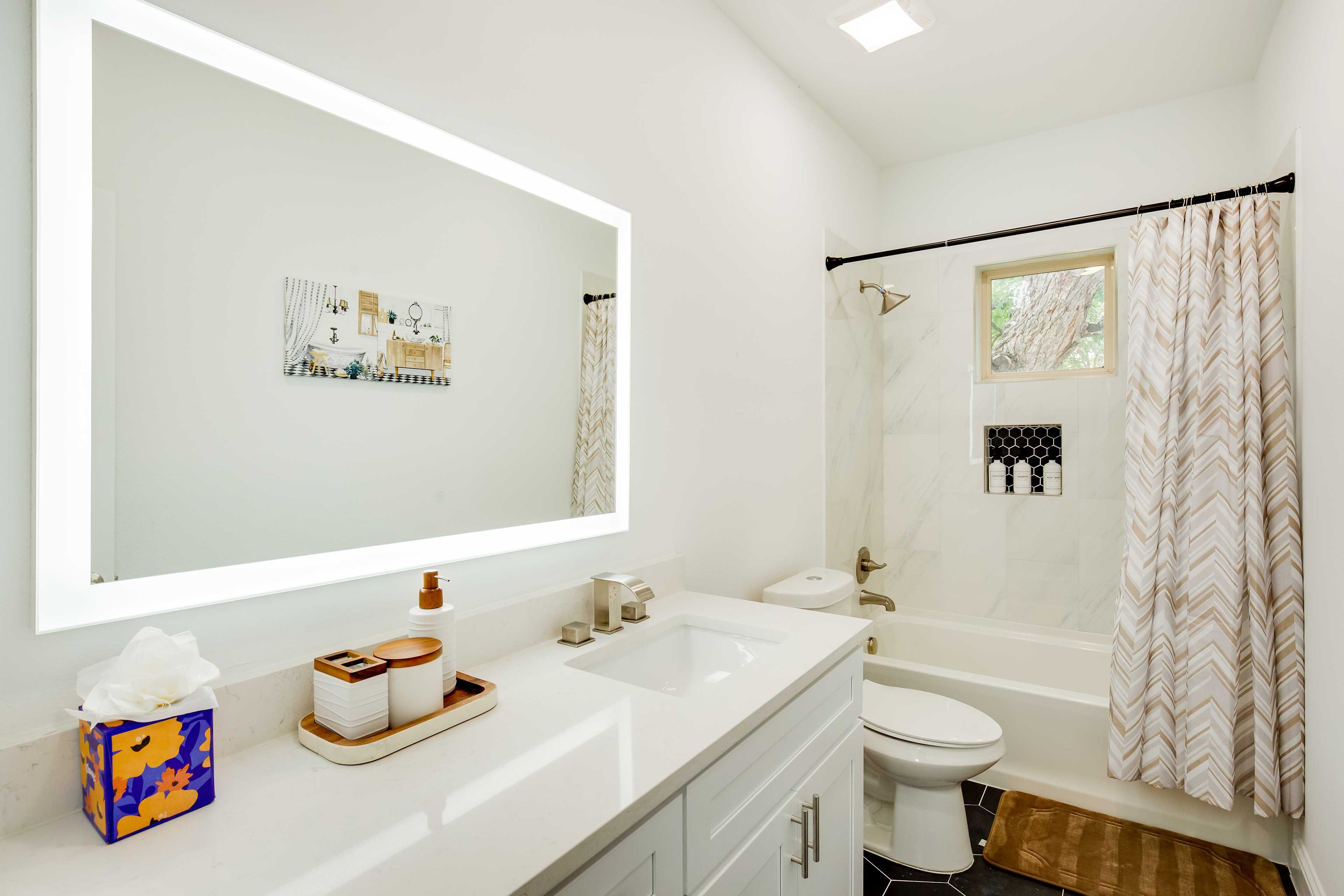 Full Bathroom | 2nd Floor | Hair Dryer
