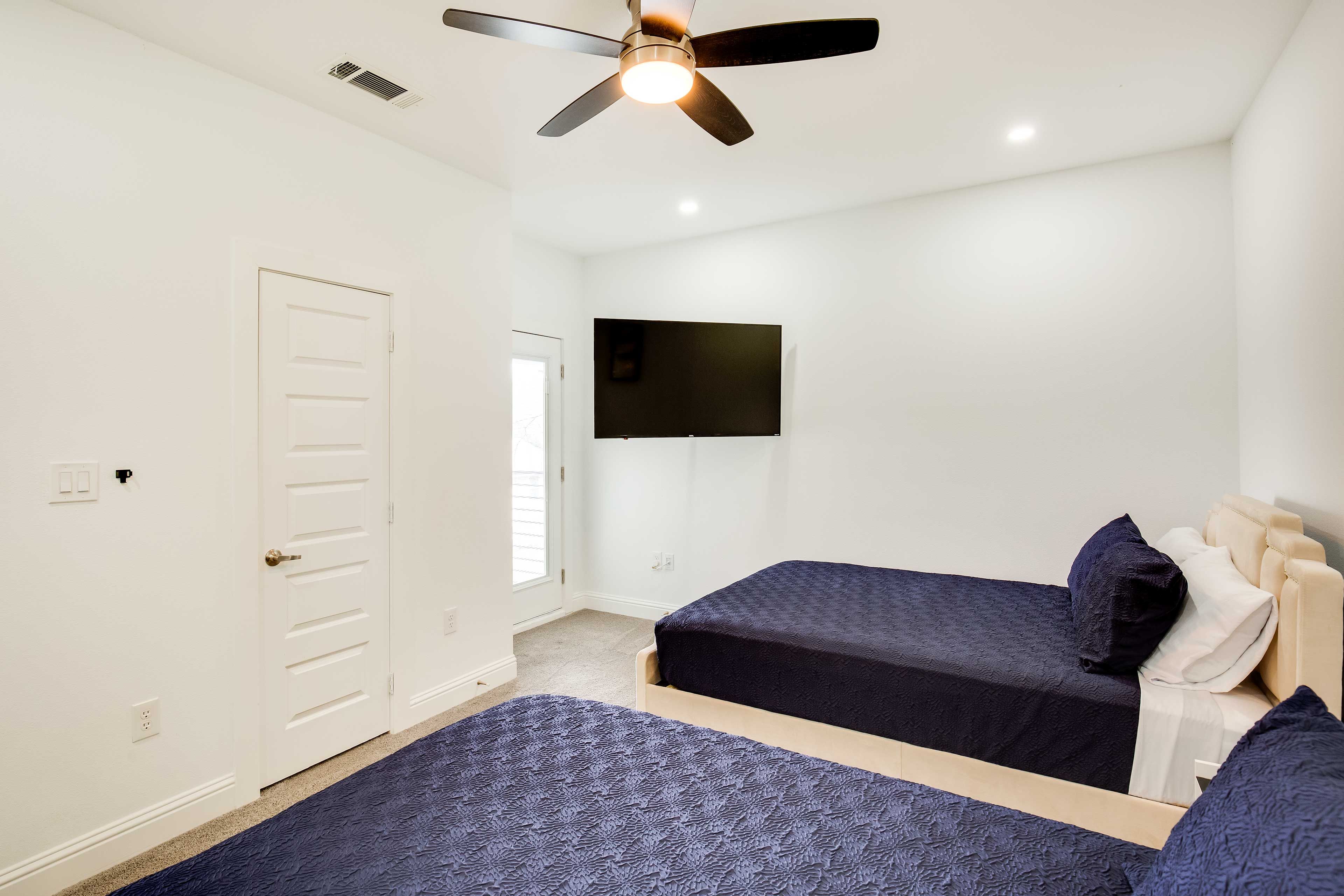 Bedroom 3 | 2 Queen Beds | 2nd Floor | Balcony