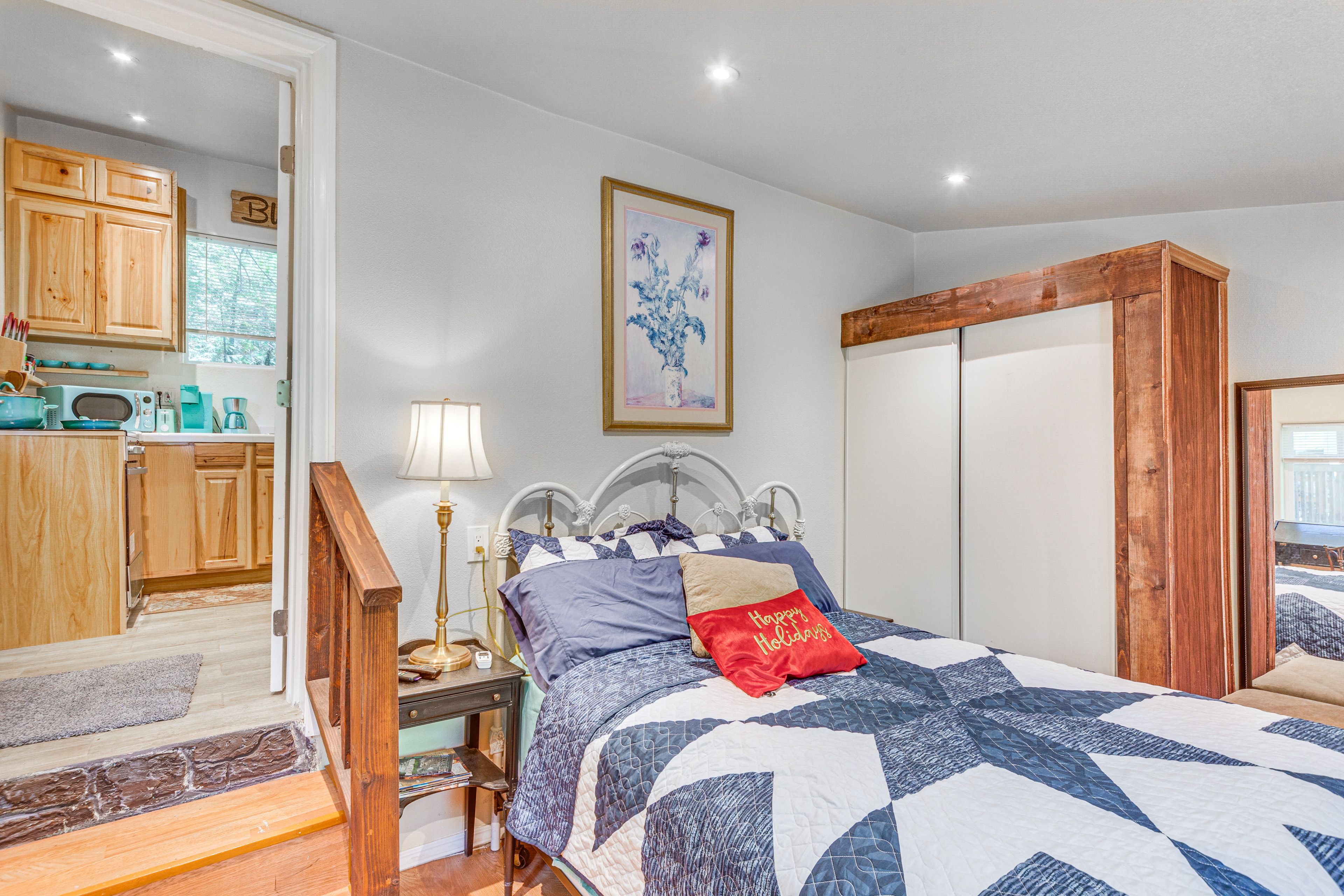 Bedroom | Queen Bed | Linens Provided | Wall A/C Unit | Space Heater