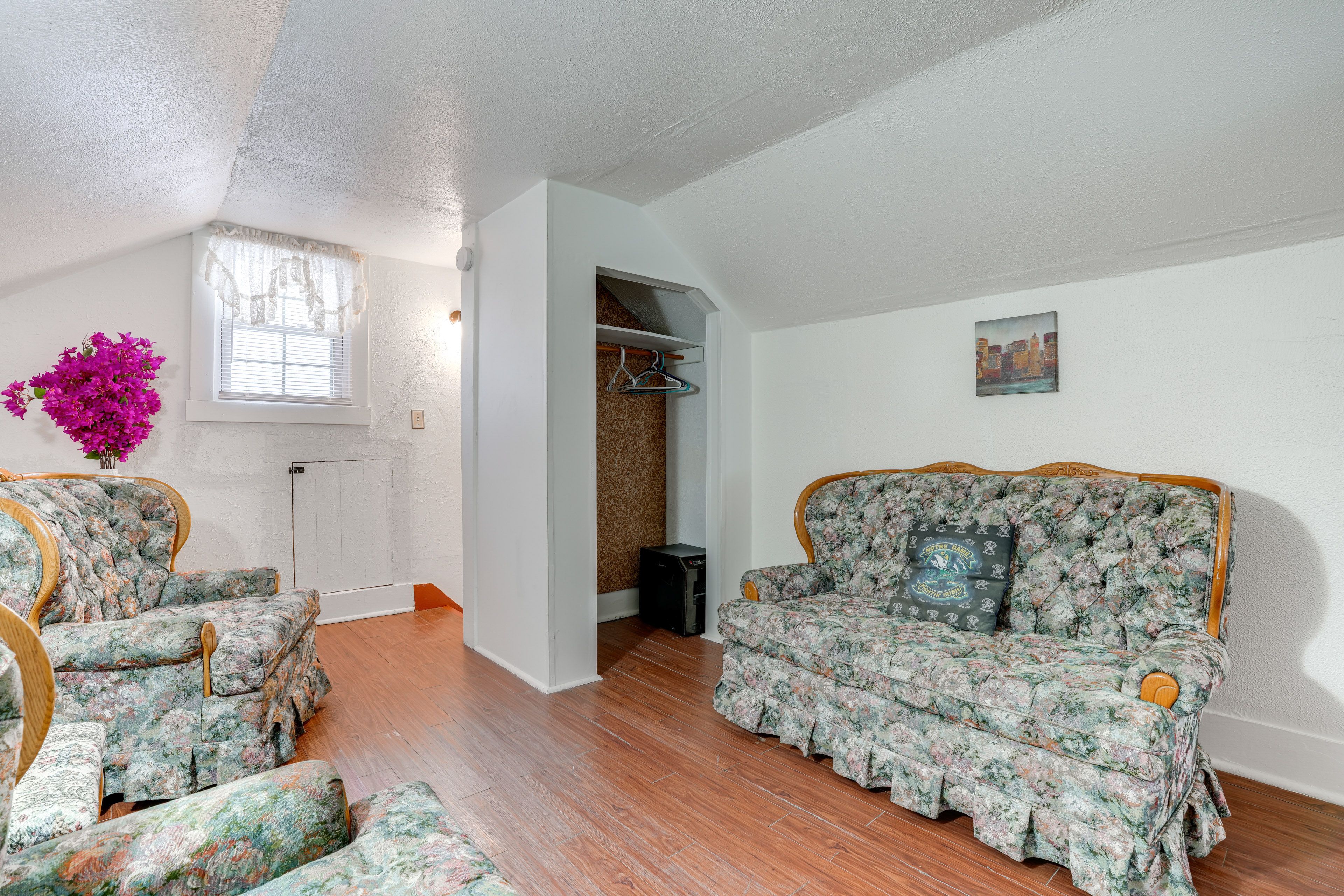 Sitting Room | 2nd Floor | Stairs Behind Closet