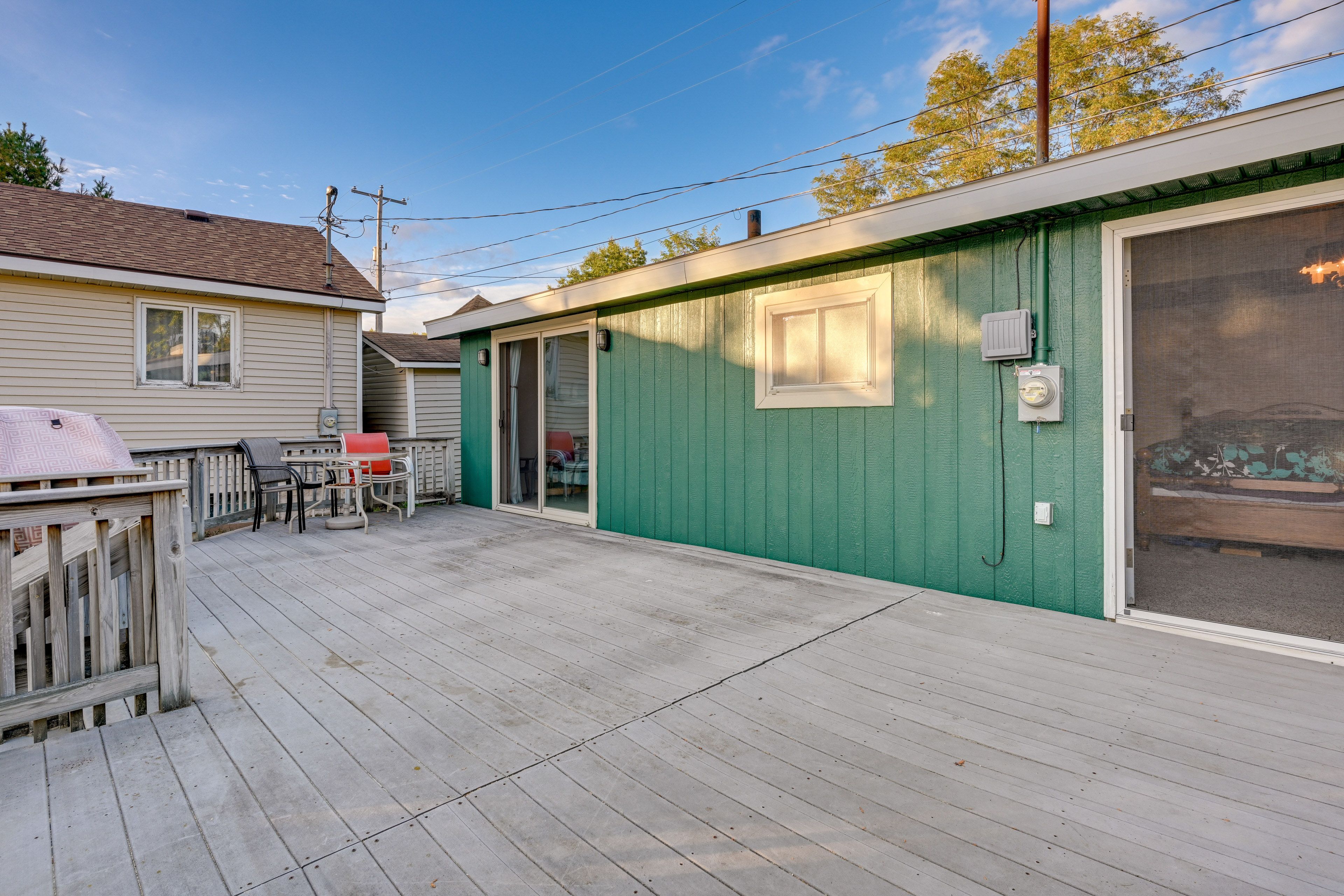 House Exterior | Furnished Deck | Dining Area | Gas Grill