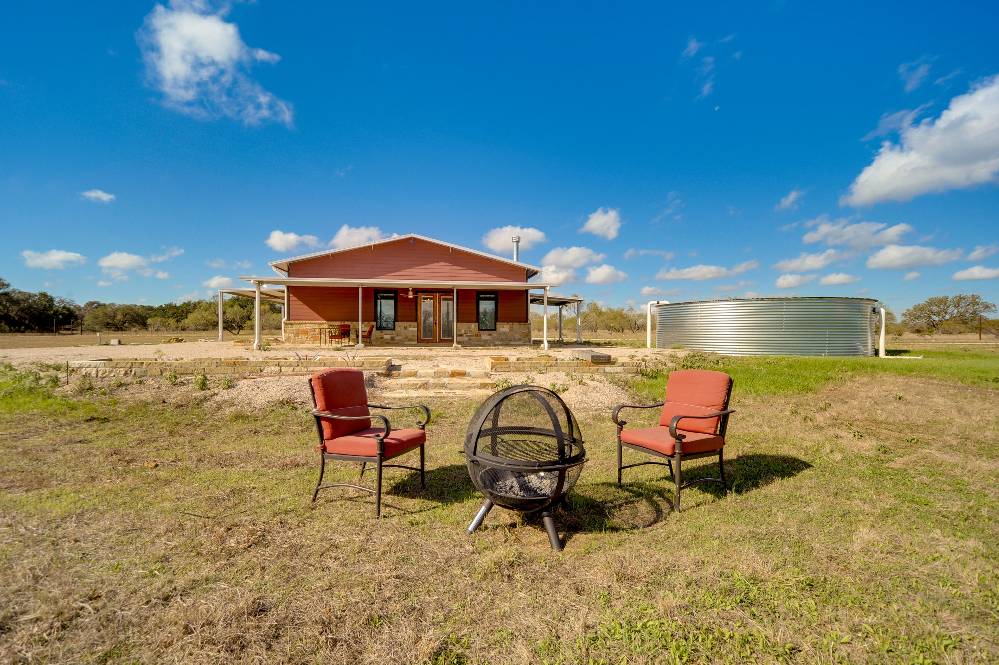 Exterior | Carport (4 Vehicles) | Gravel Driveway (2 Vehicles)