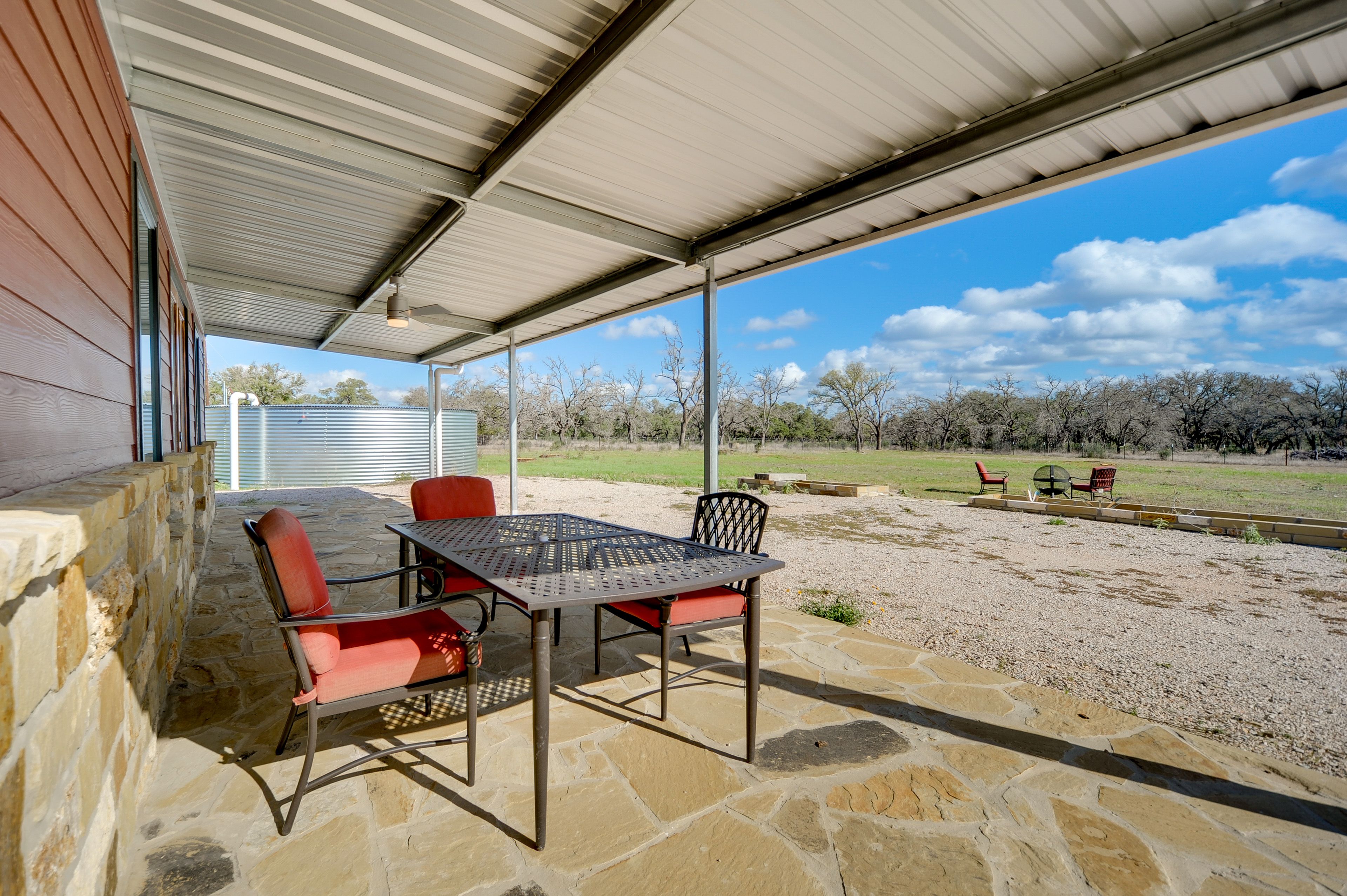Covered Patio | Outdoor Dining Area