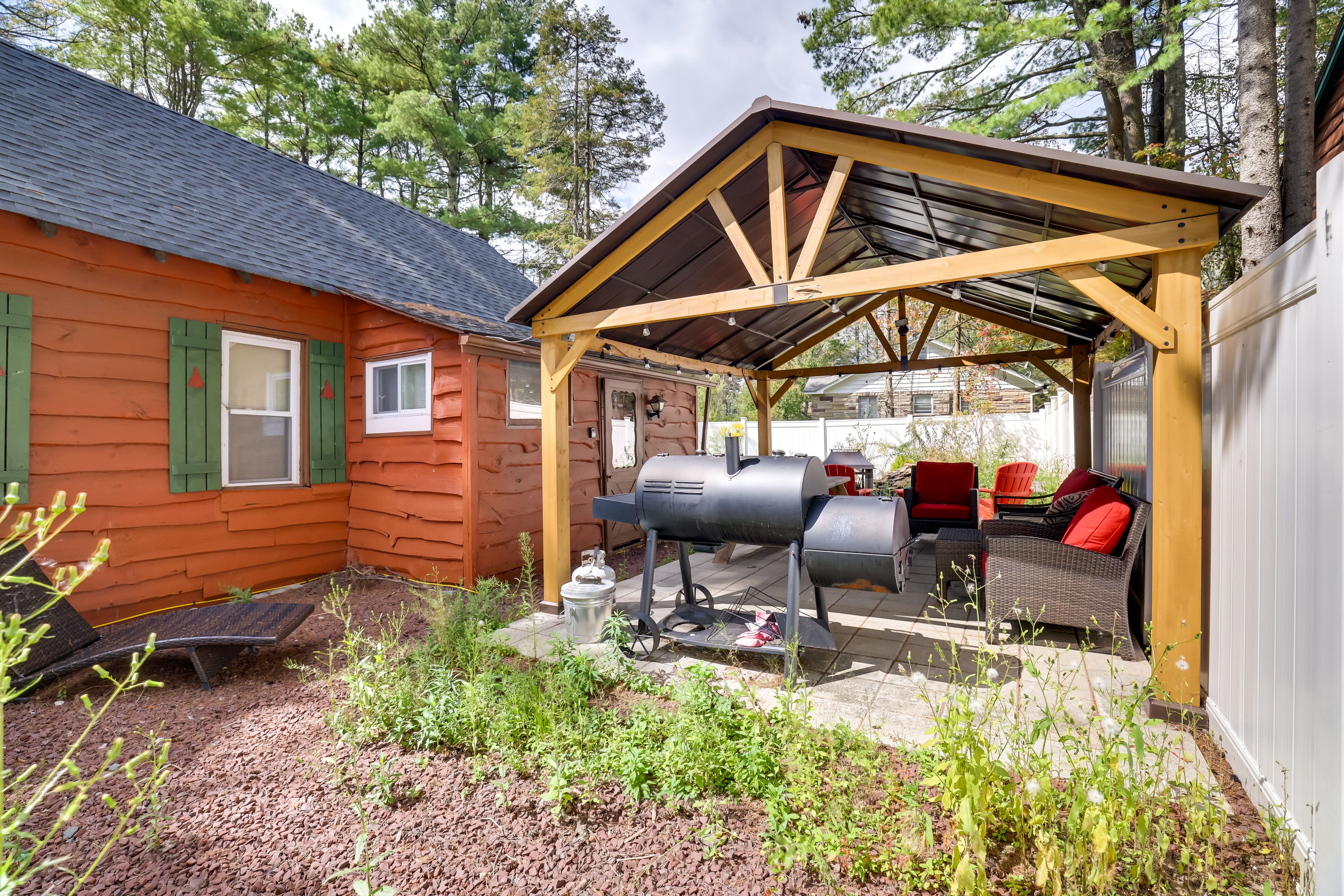 Exterior | Covered Patio | Lounge & Dining Areas | Grill