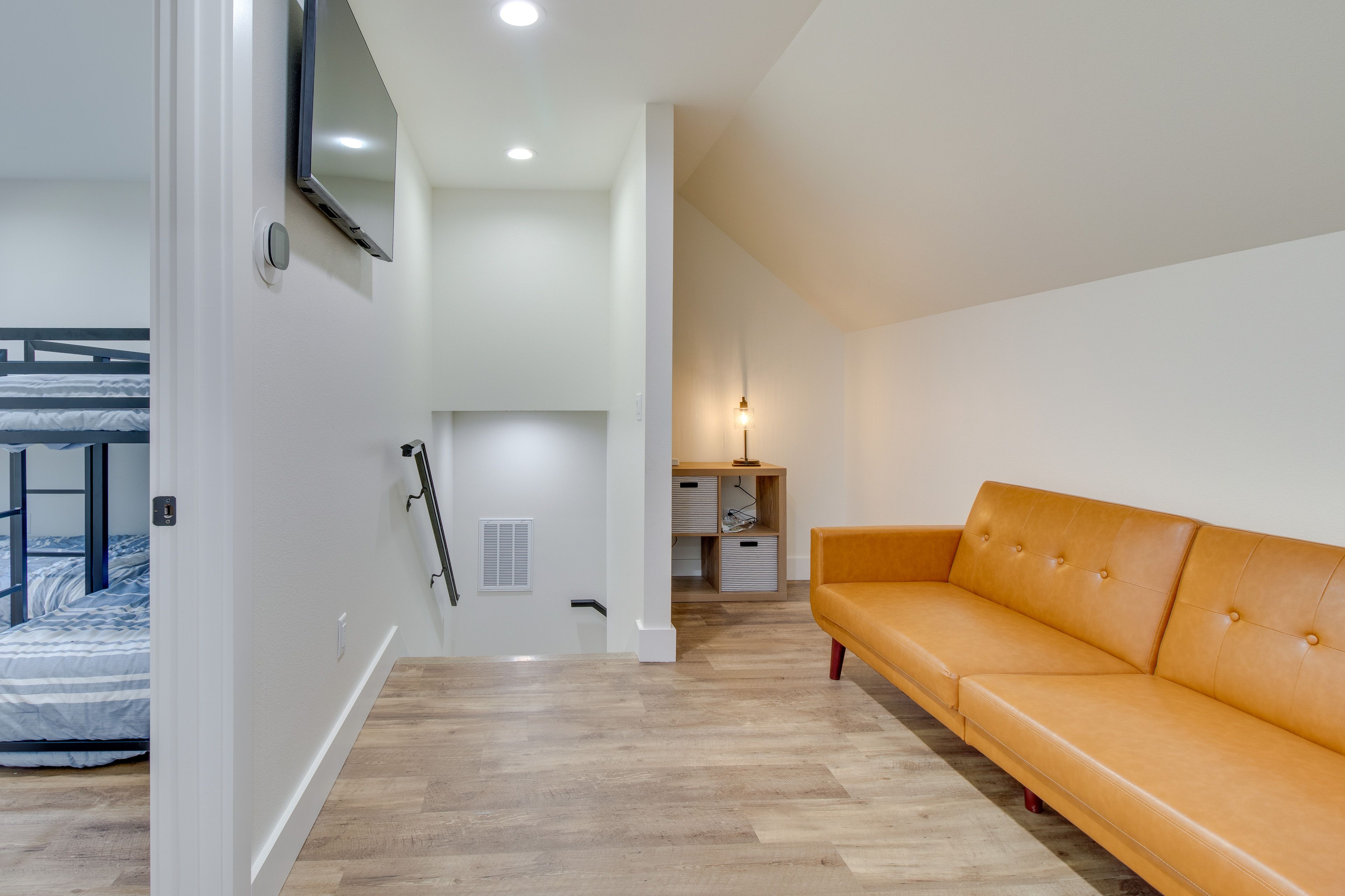 Loft | 2nd Floor | Futon