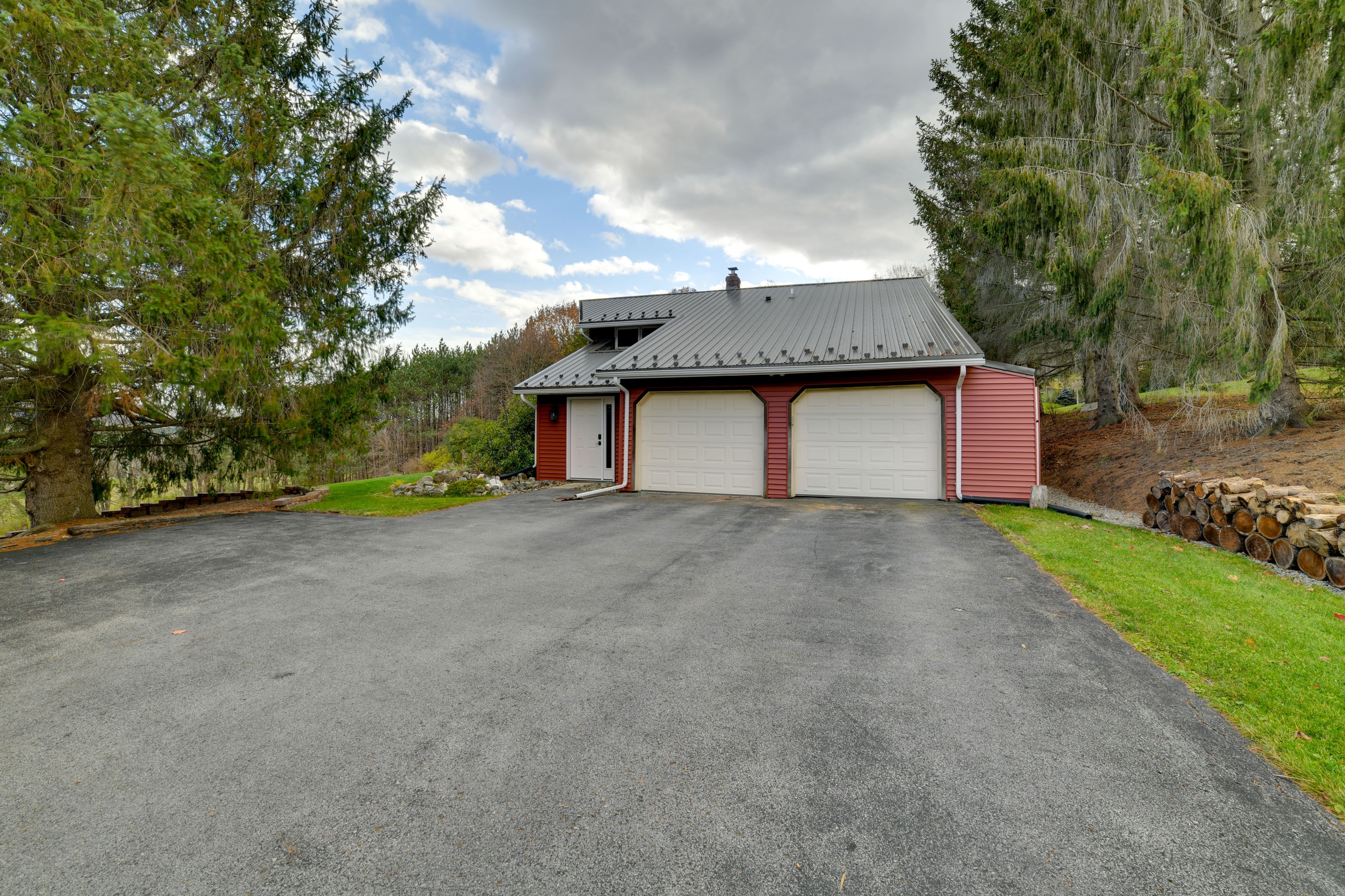 Driveway | Parking for 4 Vehicles