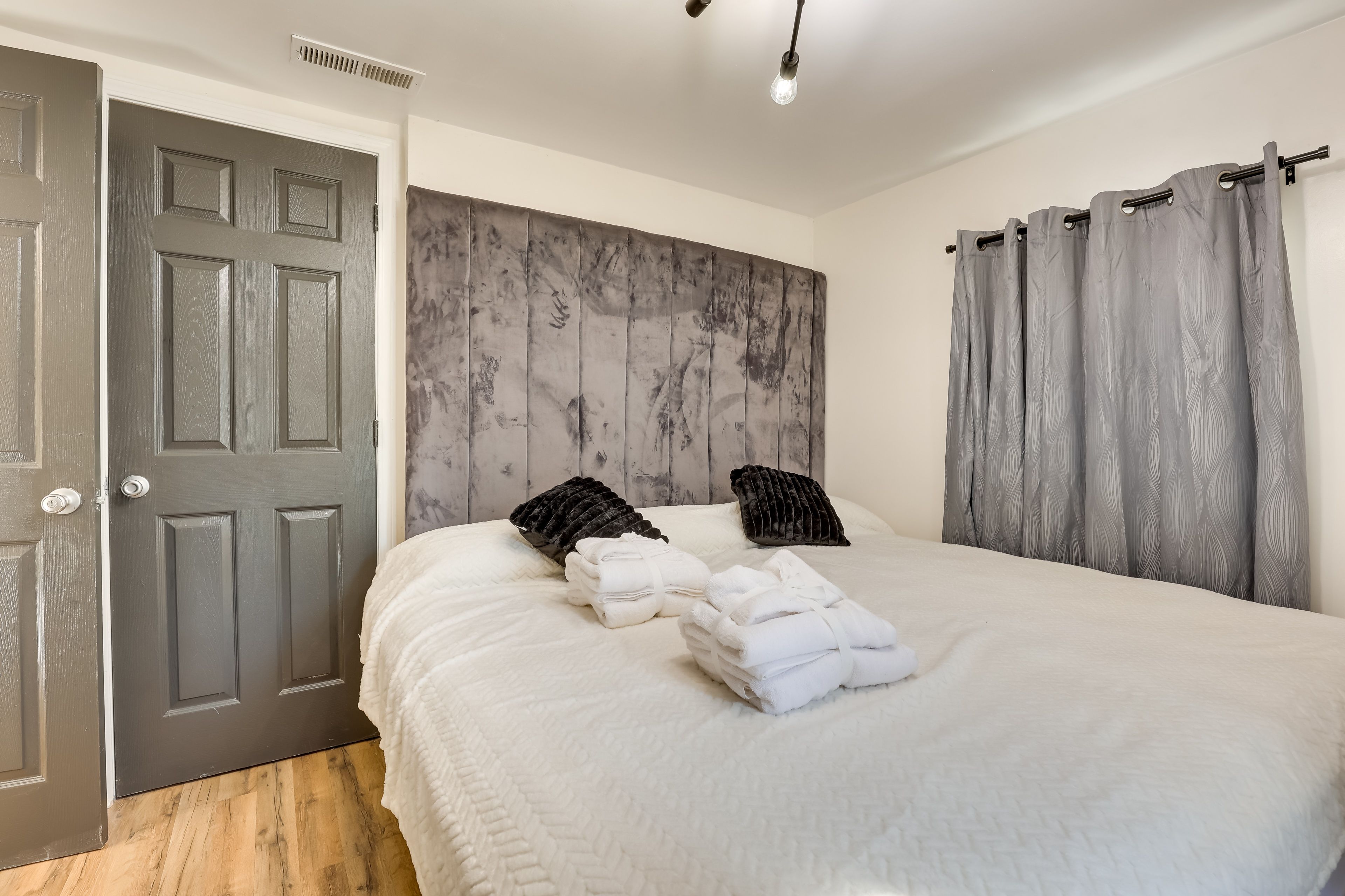 Bedroom 1 | King Bed | Linens Provided