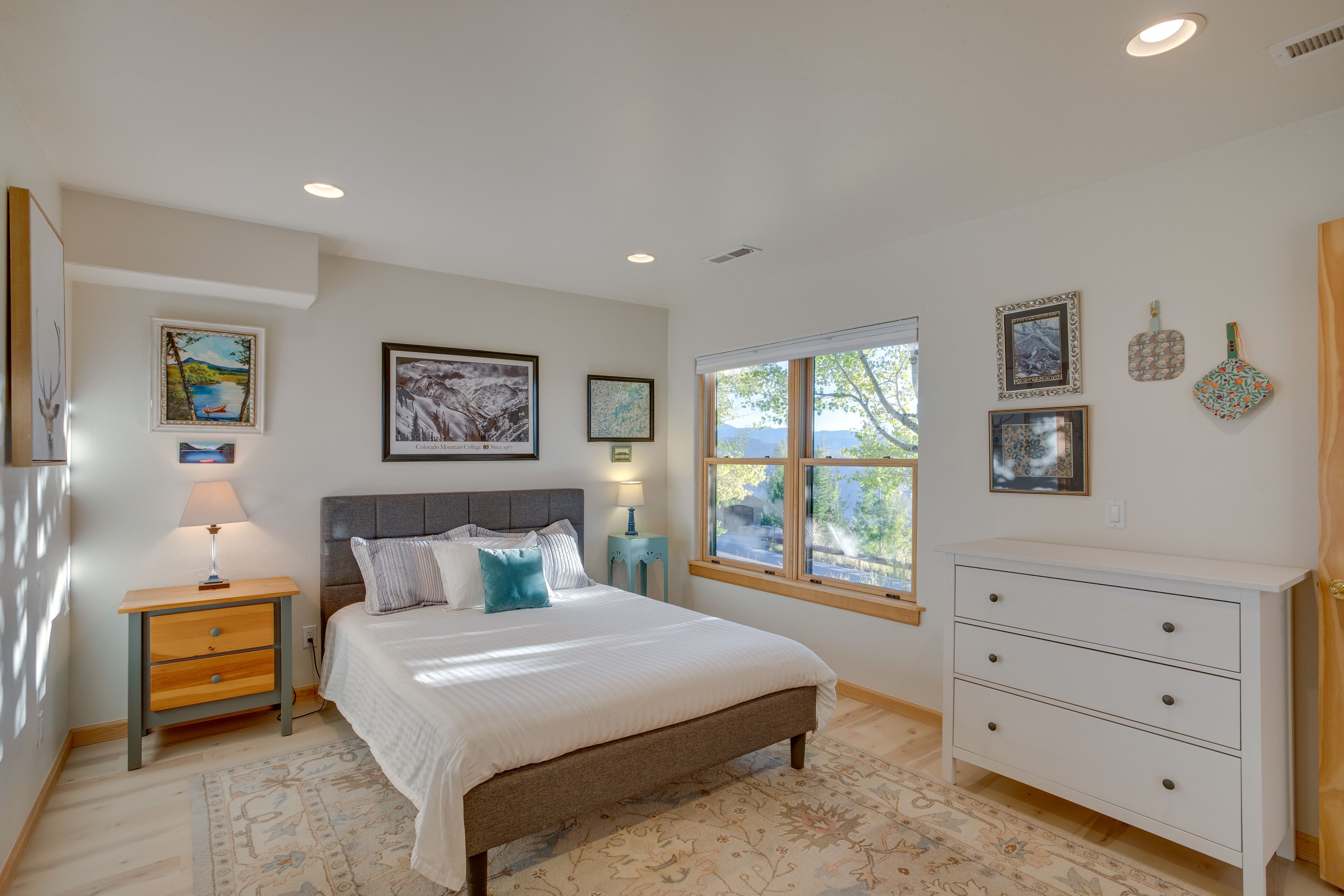 Bedroom 1 | 1st Floor | Queen Bed | Linens Provided | En-Suite Bathroom