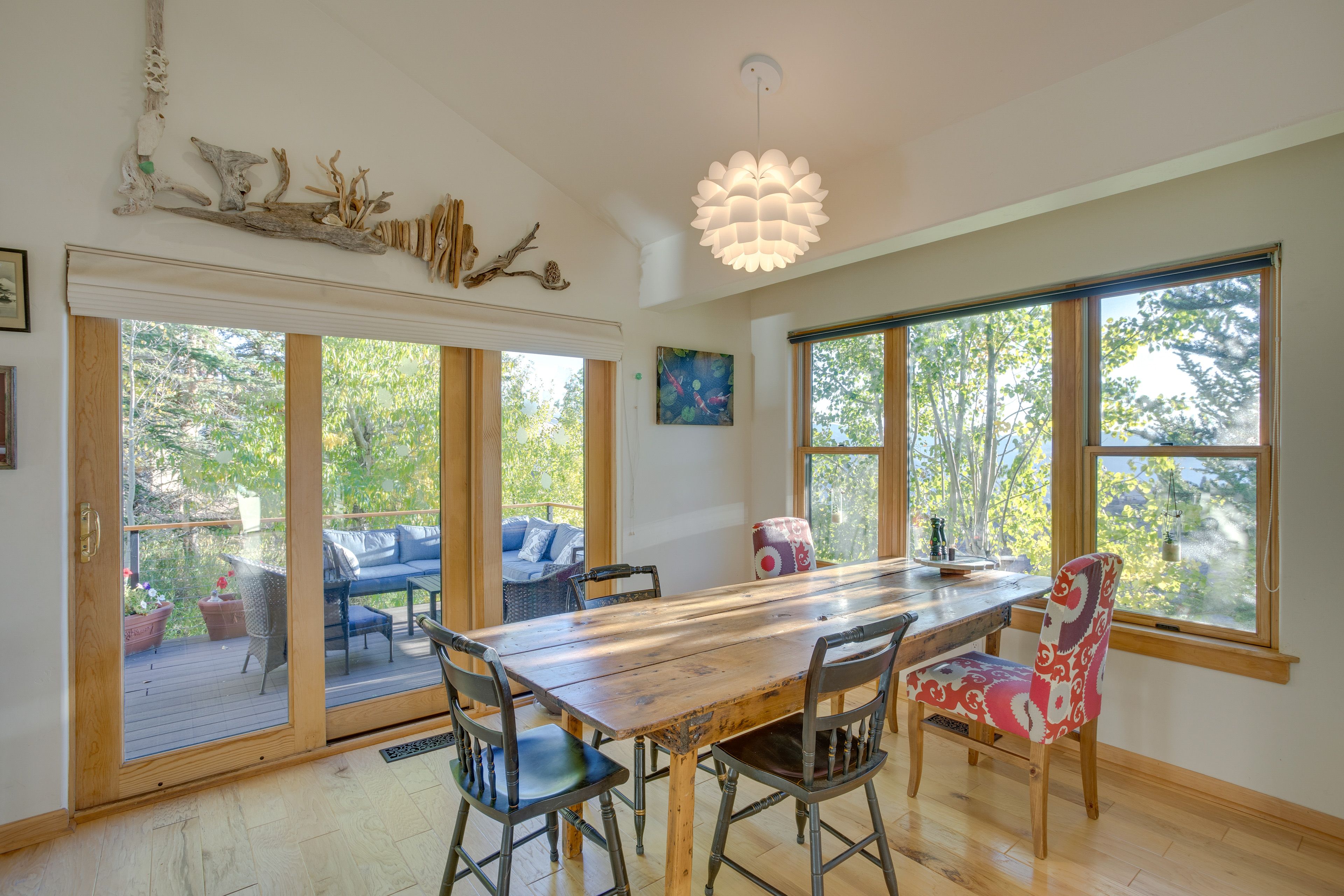 Dining Area | 2nd Floor | Dining Table | Dishware/Flatware