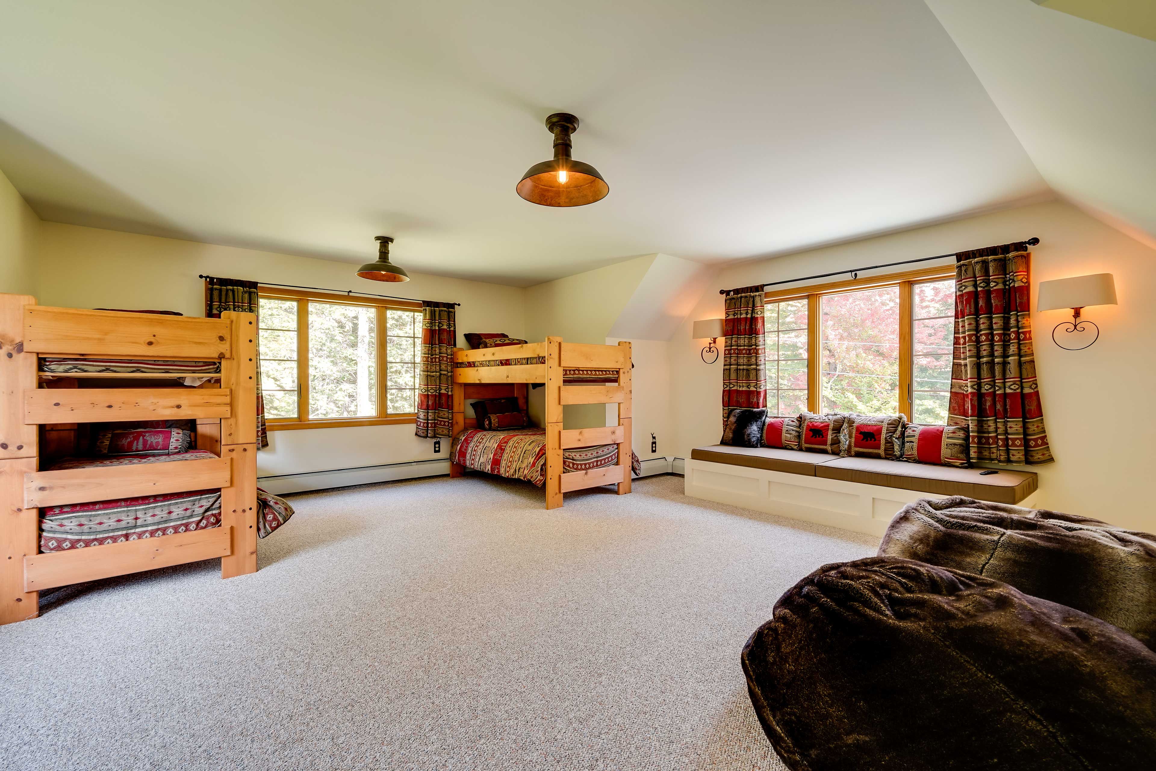 Bedroom 4 | 2nd Floor | 2 Twin Bunk Beds | Smart TV