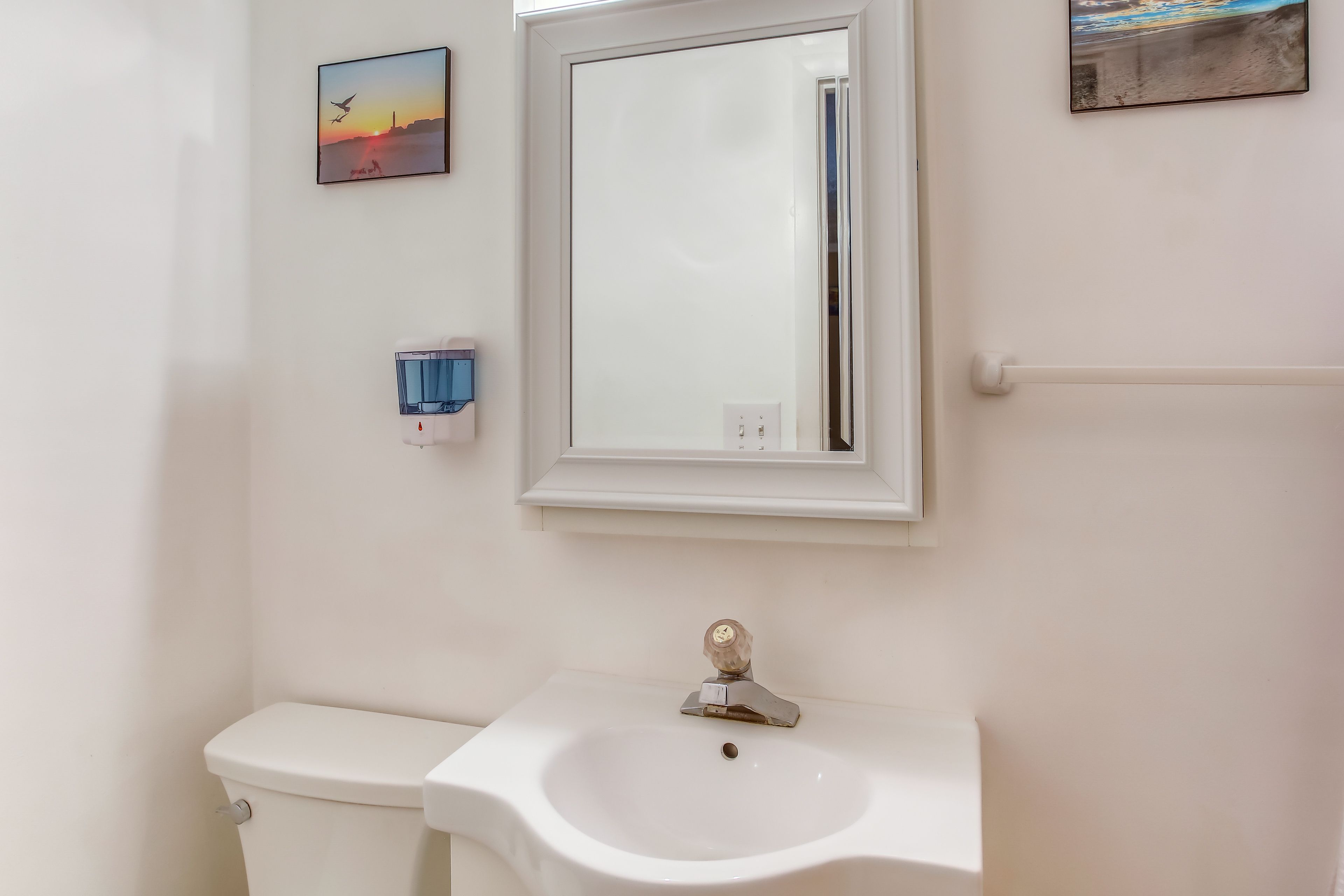 Full Bathroom | Walk-In Shower
