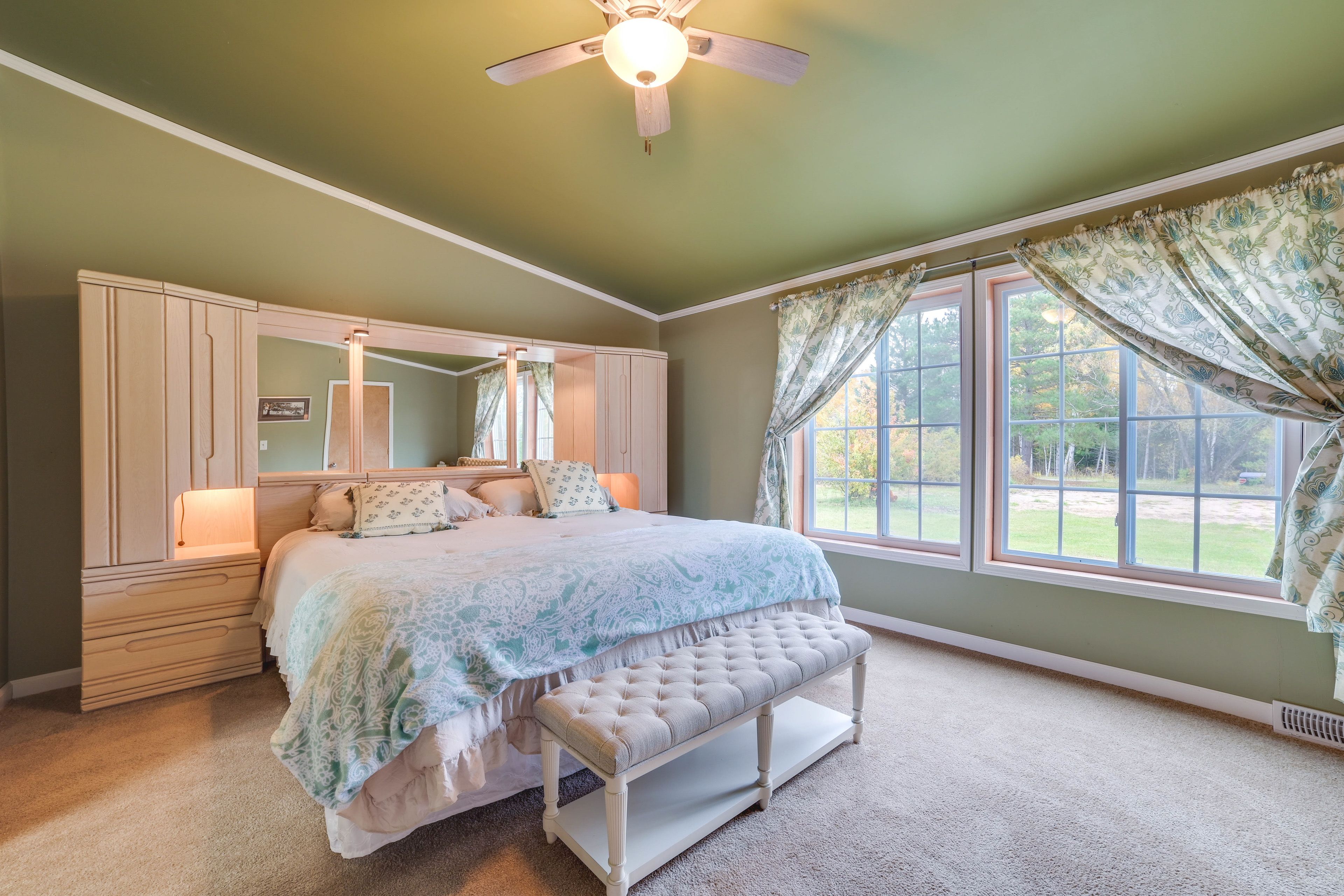 Bedroom 1 | King Bed | Linens Provided