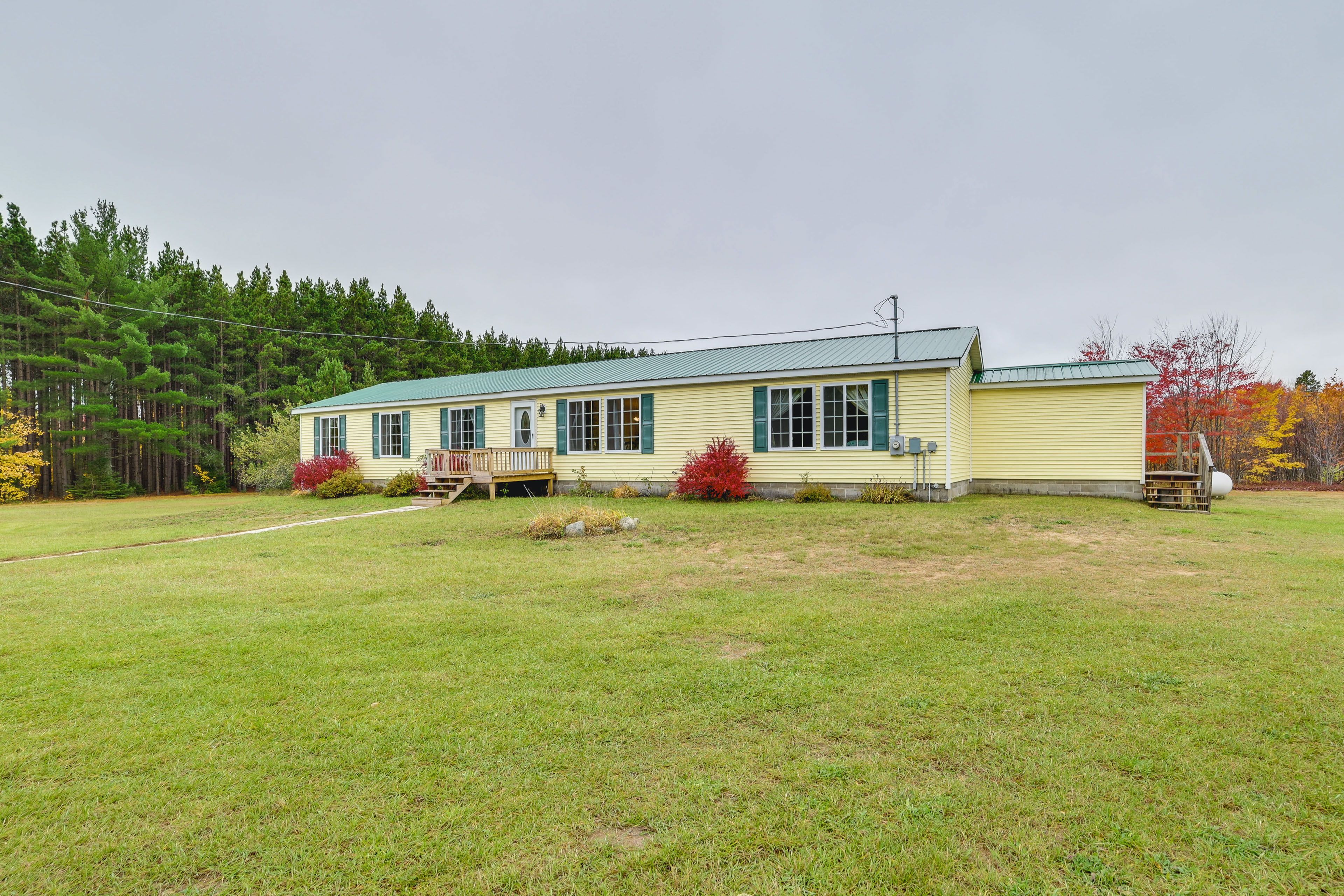 De Tour Village Vacation Rental | 5BR | 2BA | Stairs Required | 5,376 Sq Ft
