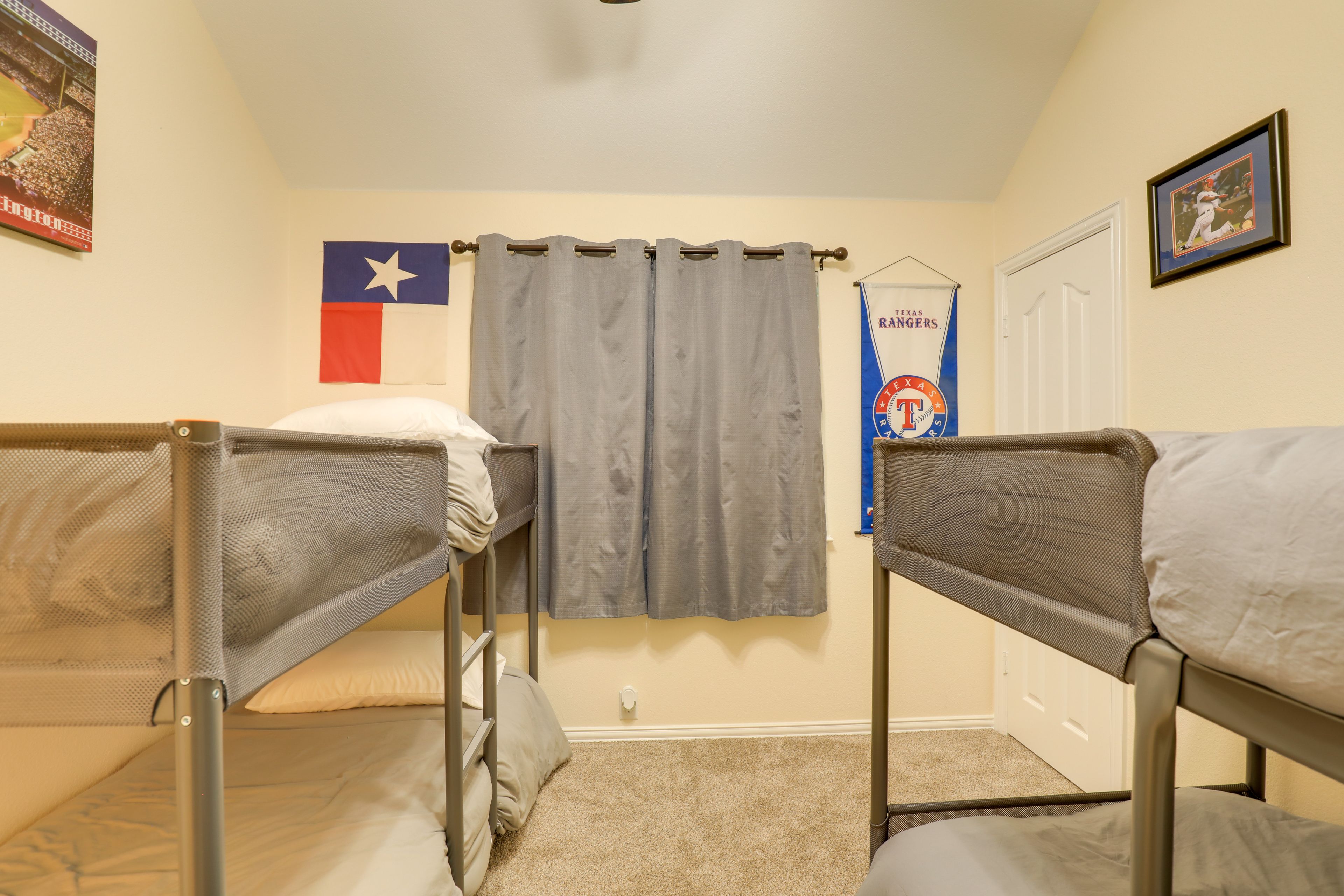 Bedroom 5 | 2 Twin Bunk Beds