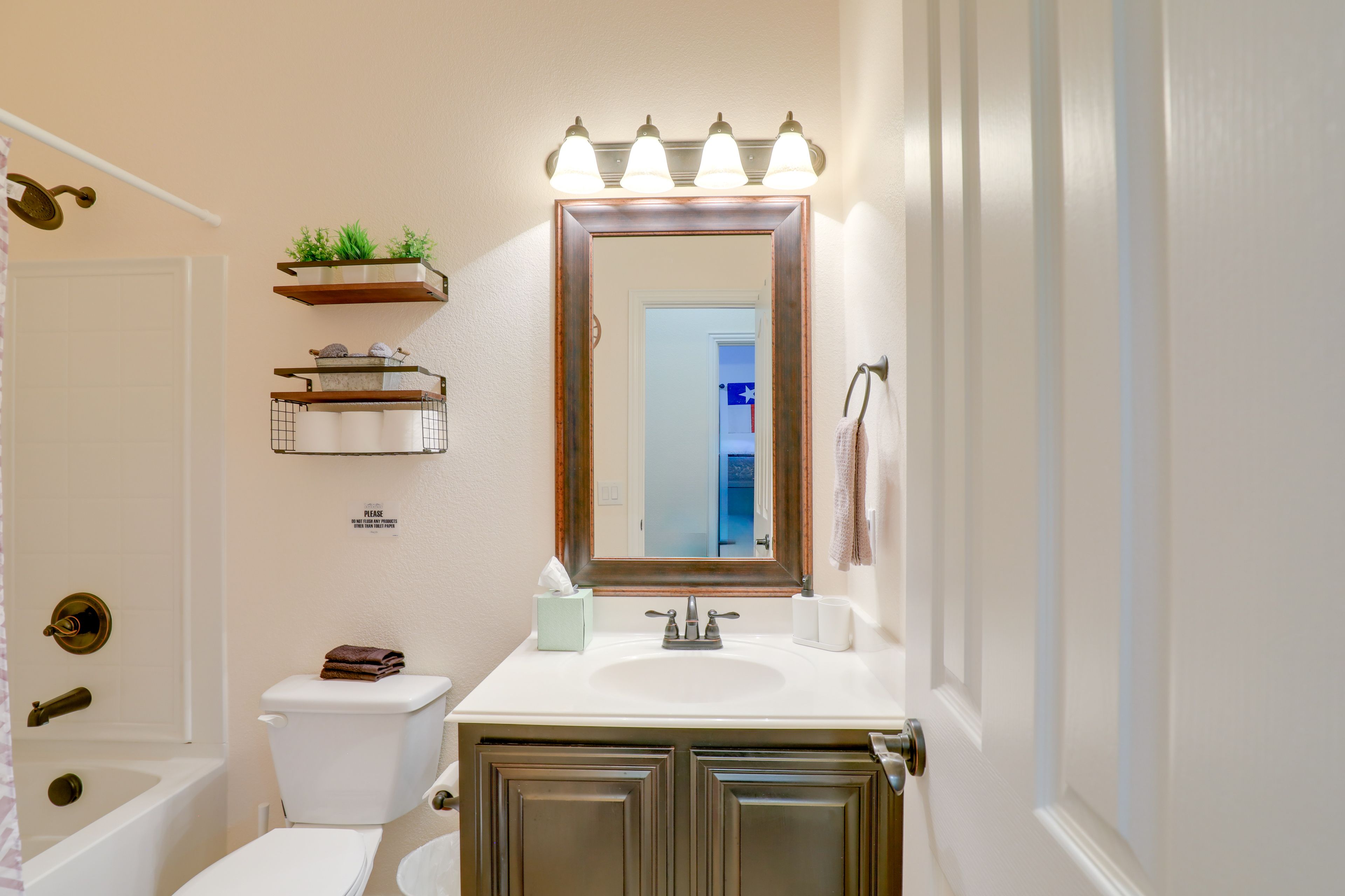 Full Bathroom