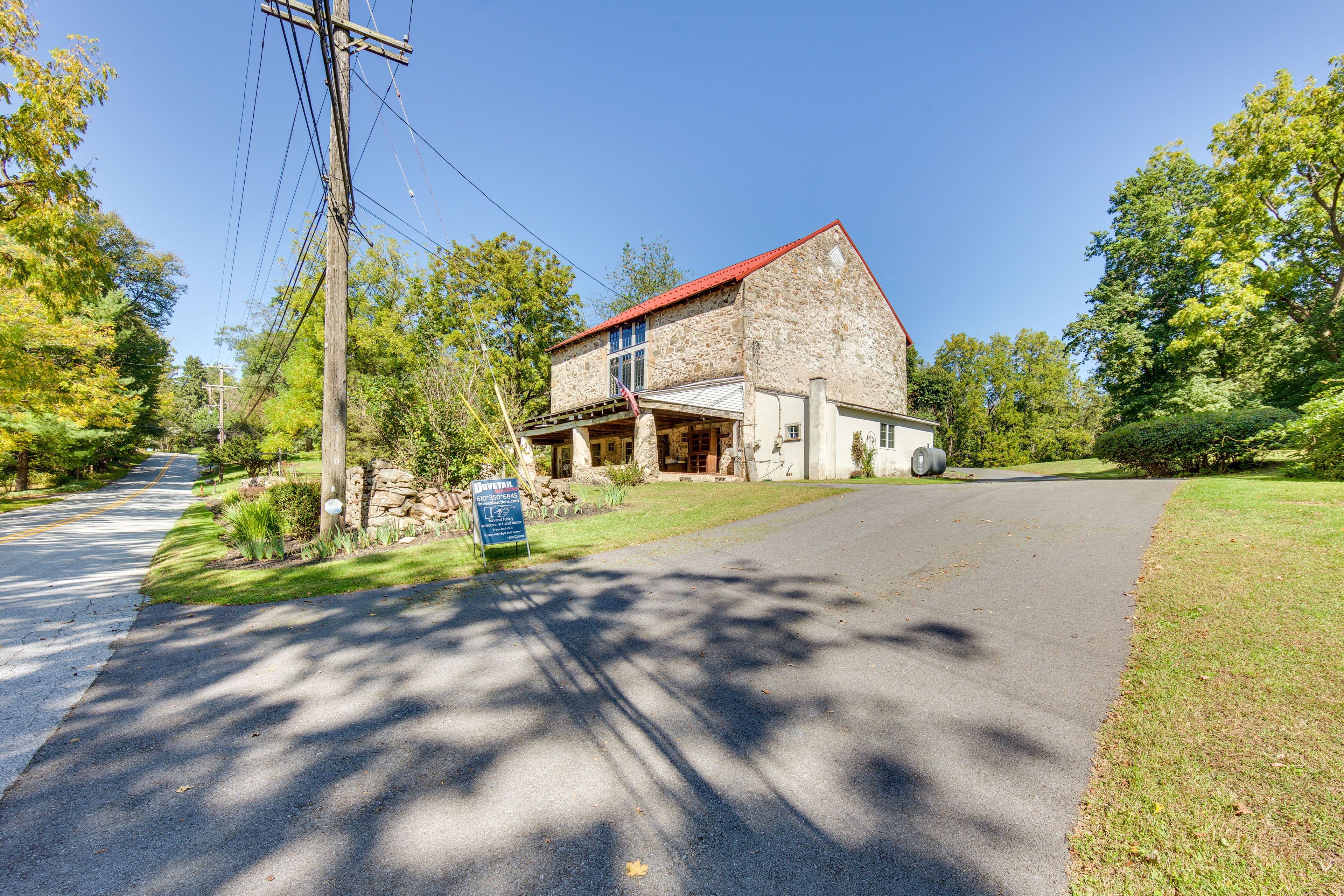 Neighboring Auction House