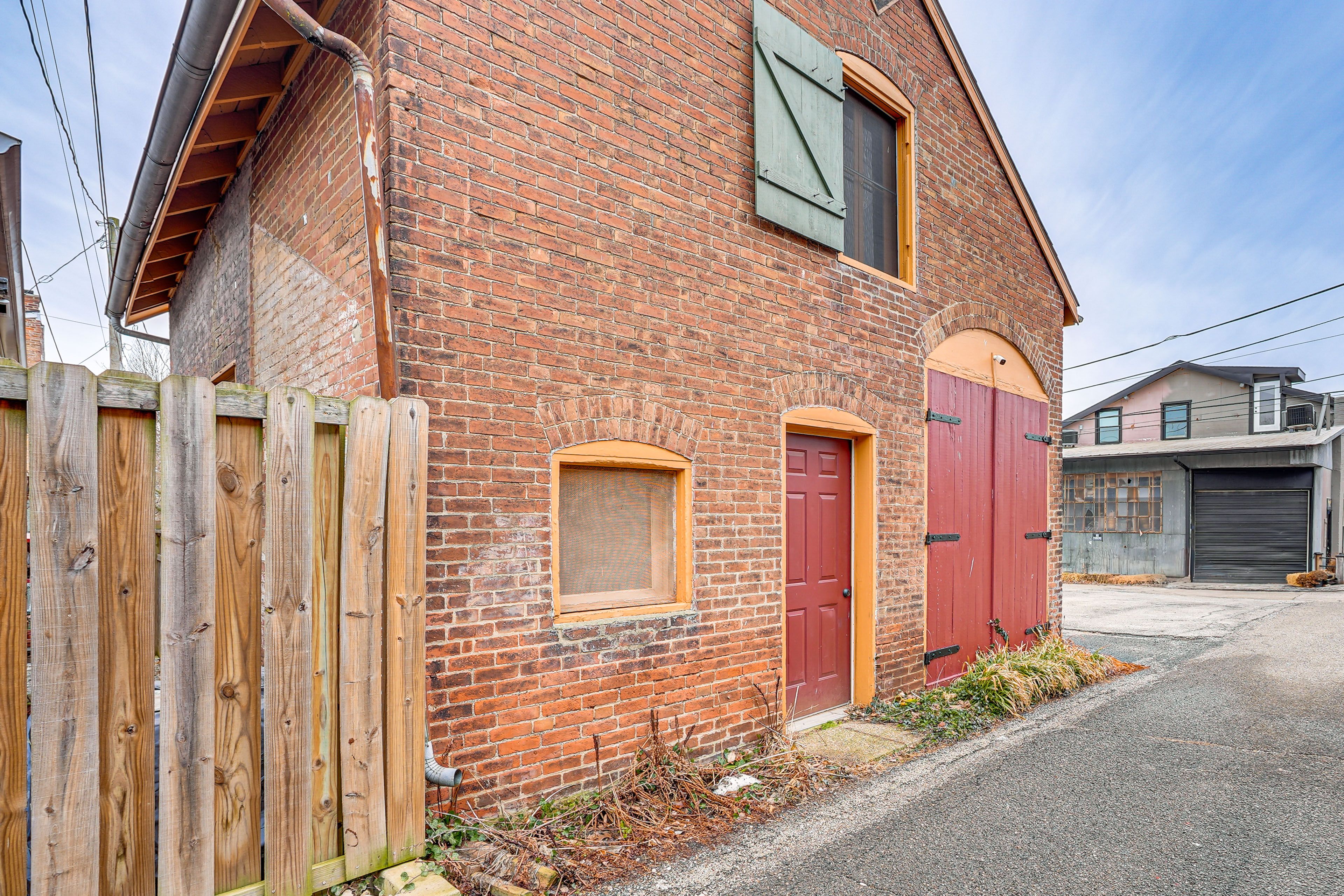 Exterior | Free Street Parking (First-Come, First-Served)