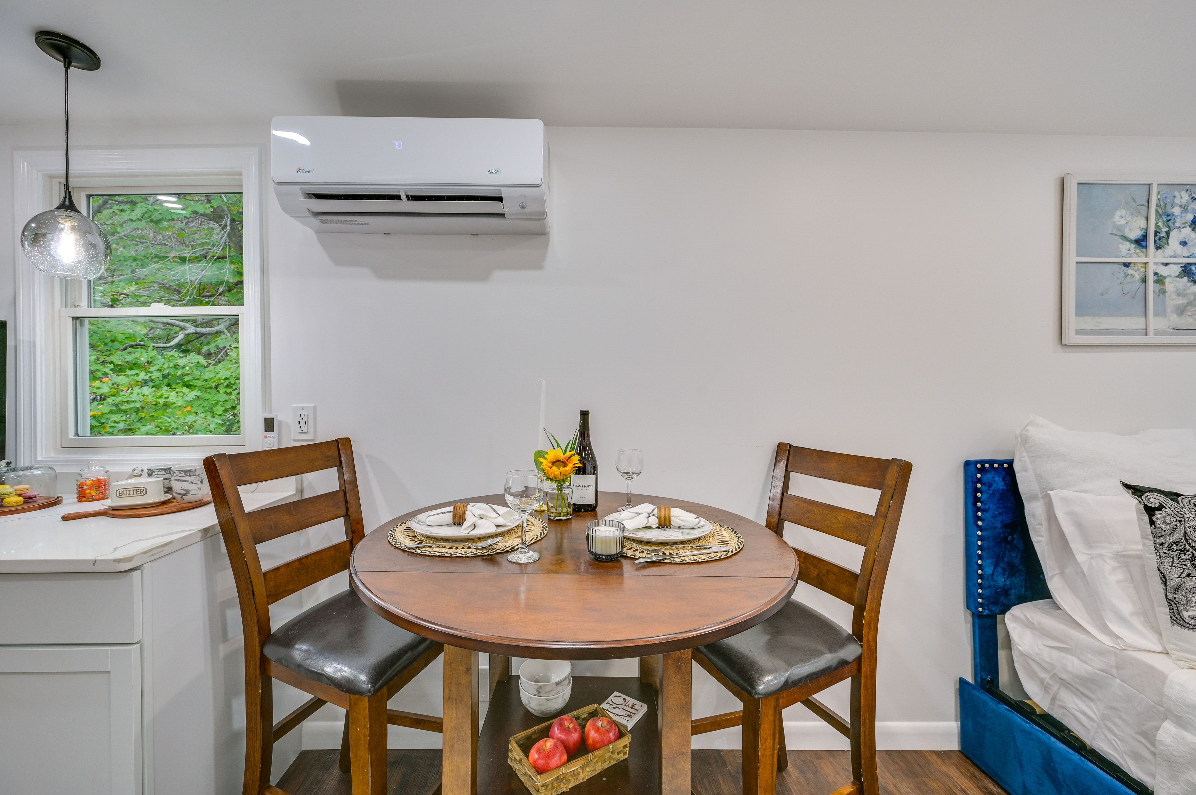 Dining Area | Open Floor Plan | Central A/C & Heating | Free WiFi