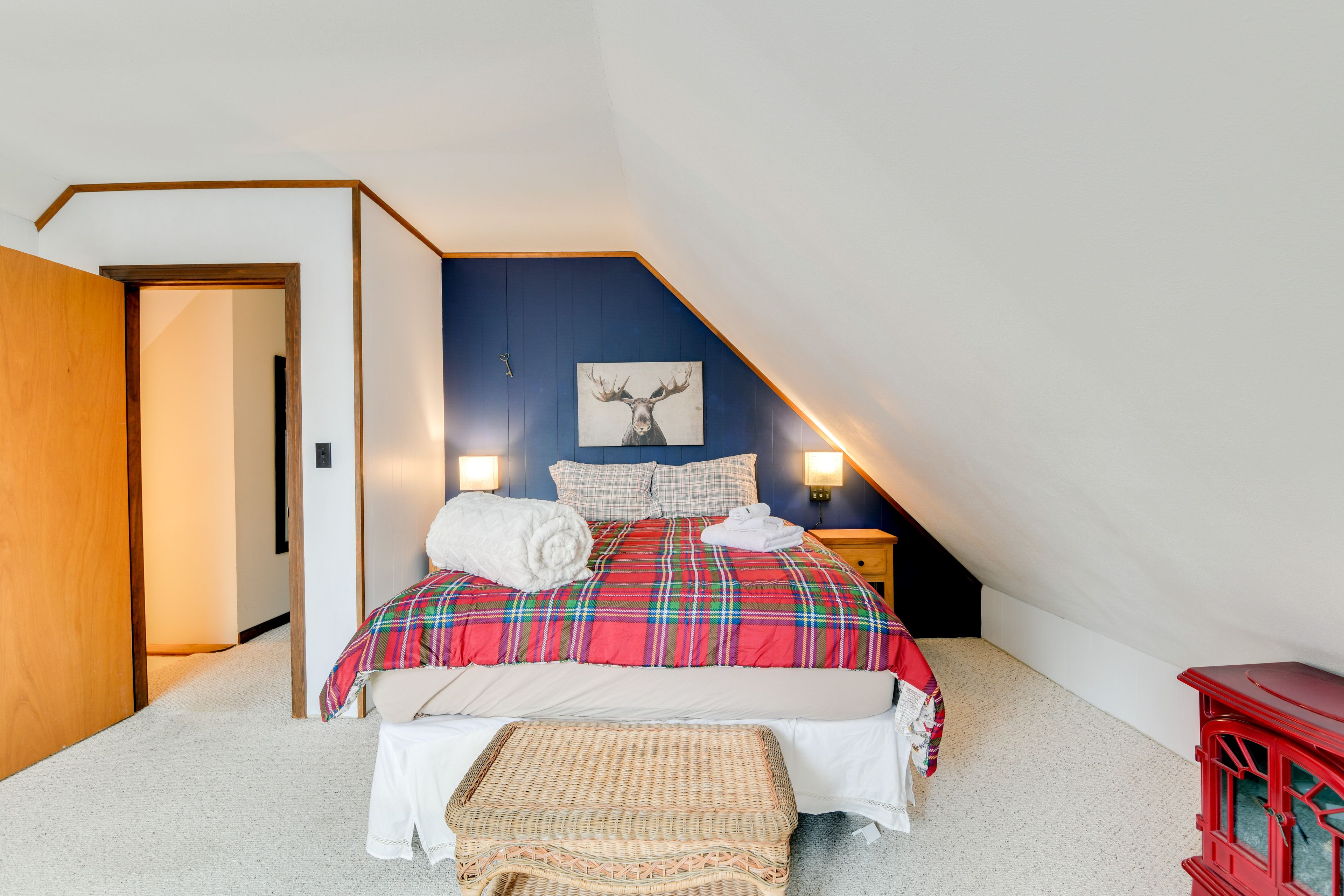Bedroom 3 | Queen Bed | 2nd Floor