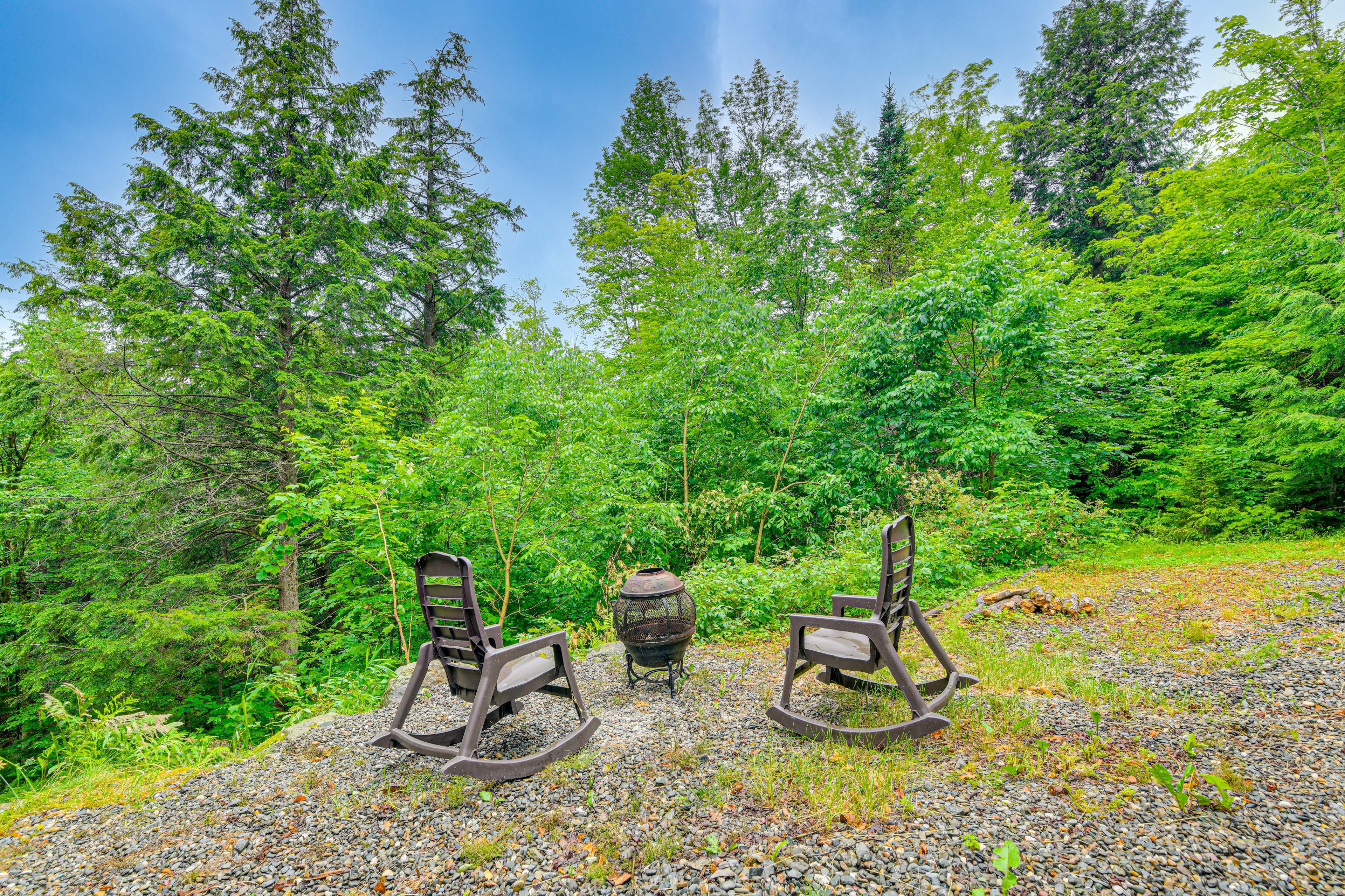 Yard | Chimenea | Fire Pit