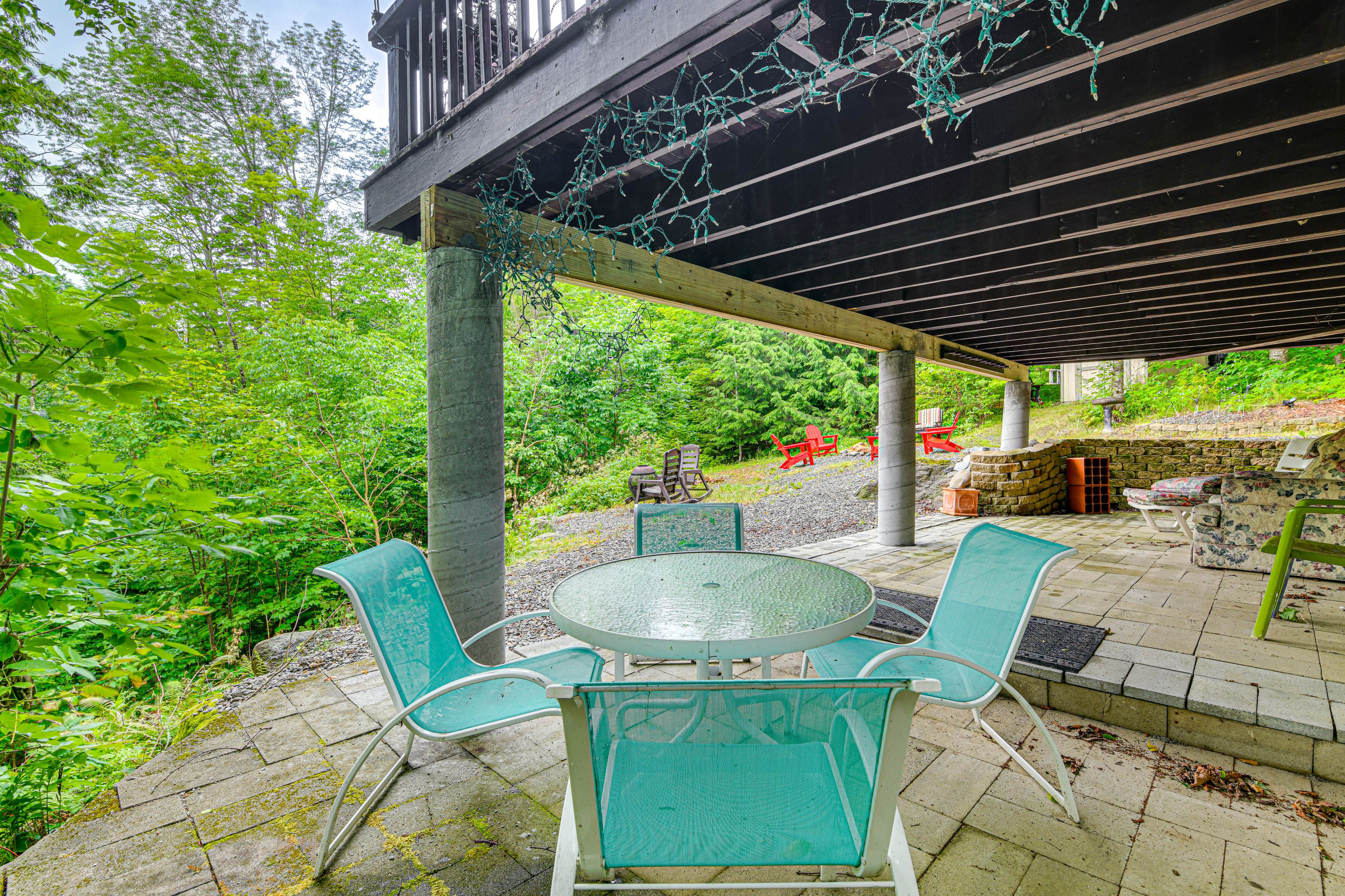 Covered Patio | Outdoor Dining
