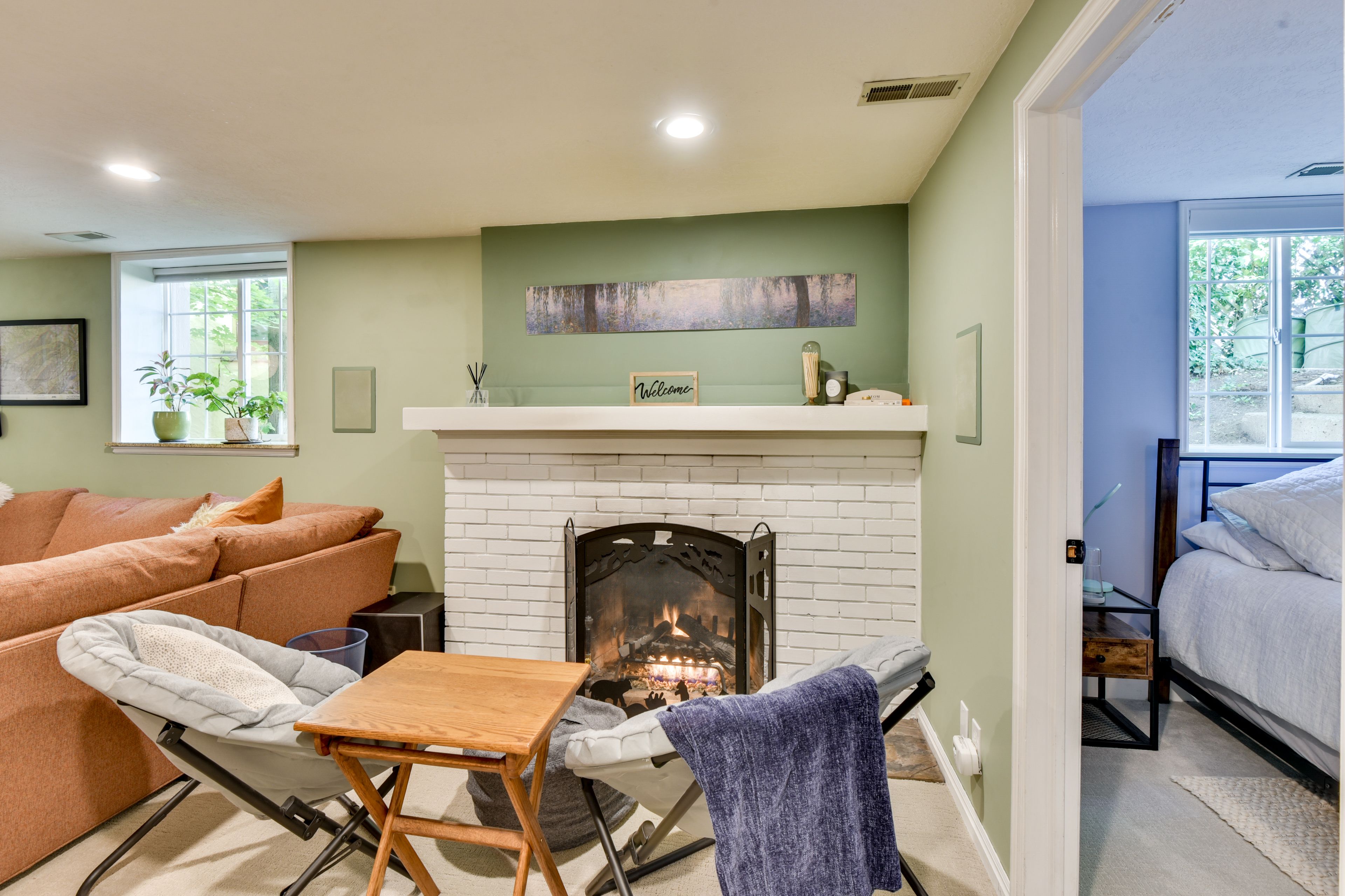 Additional Seating Area | Fireplace