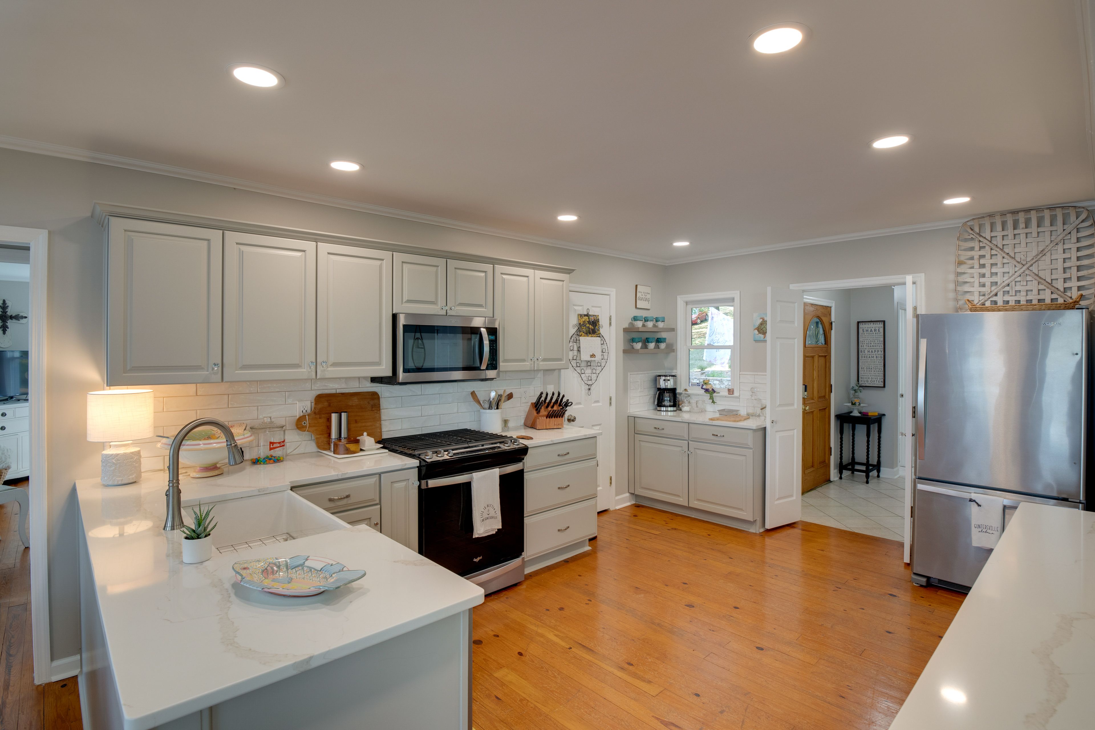 Kitchen | Coffee Maker | Dishwasher | Cooking Utensils | Stove w/ Air Fryer