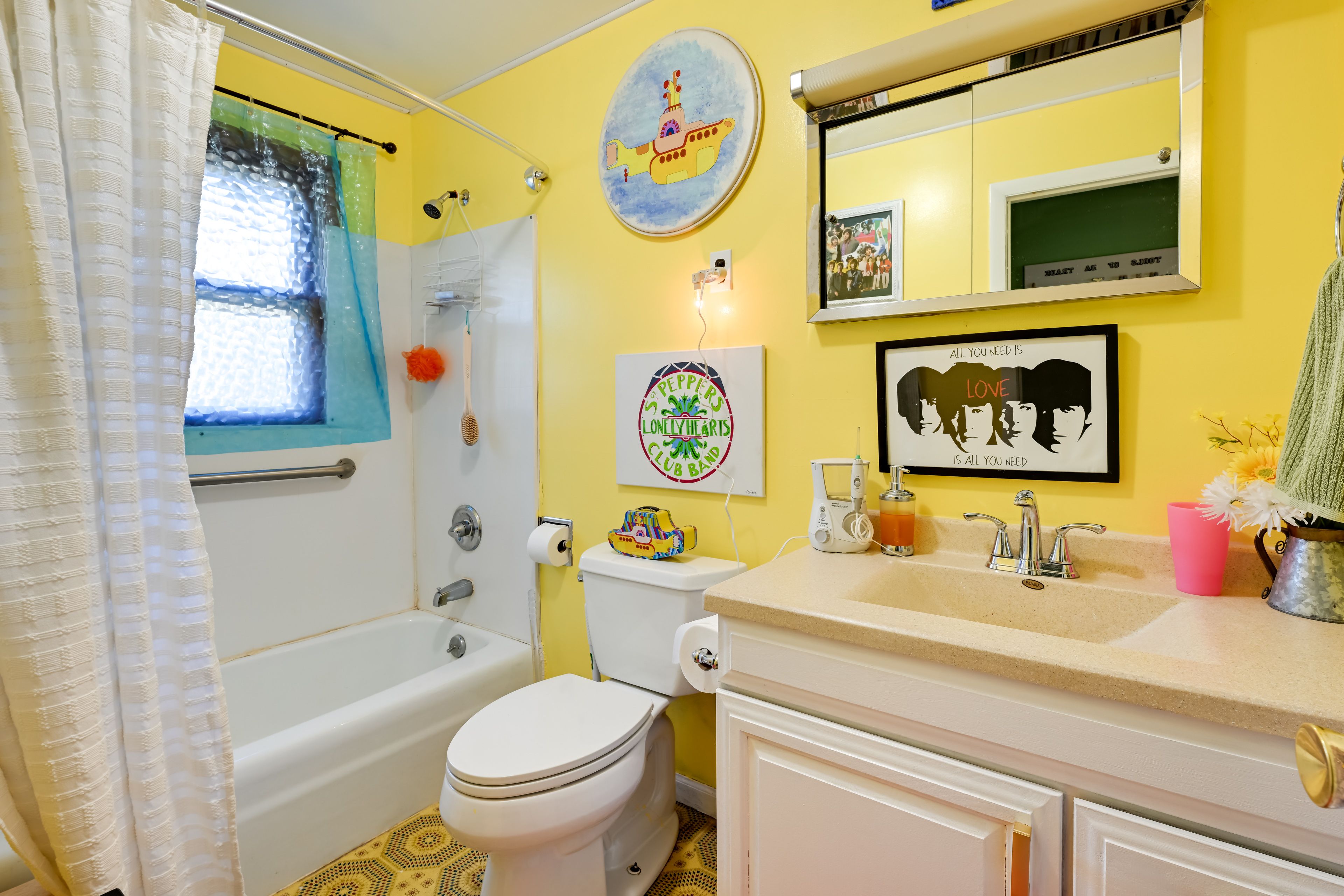 Full Bathroom
