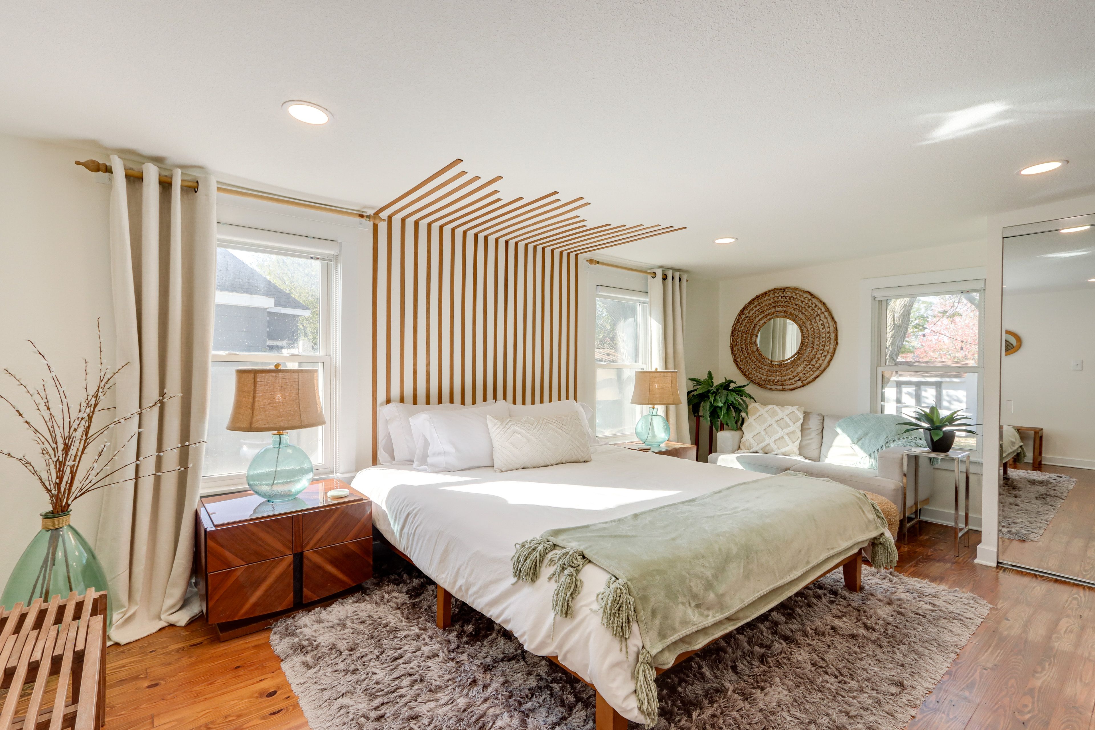 Bedroom 1 | King Bed | Flat-Screen TV