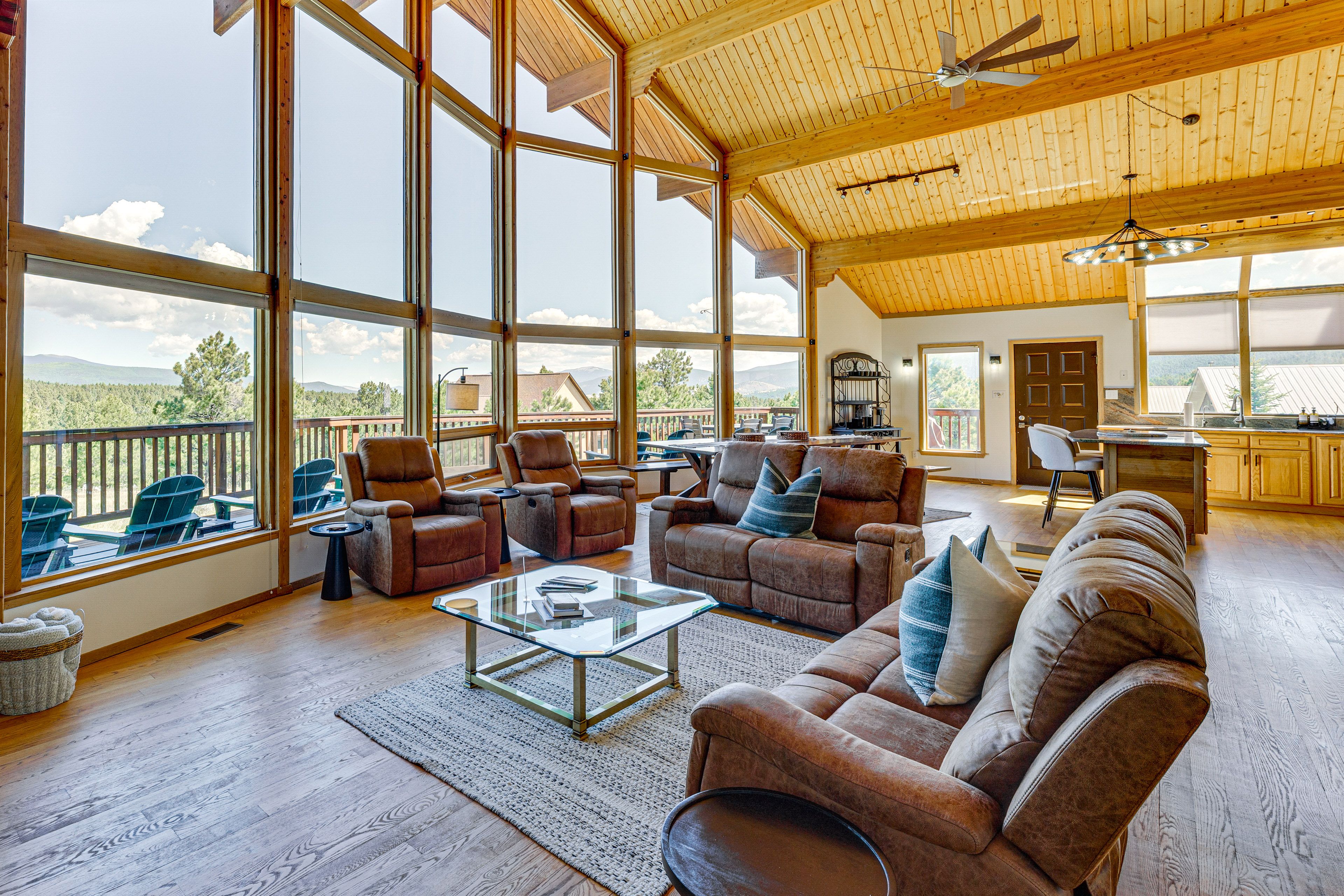 Living Room | Fireplace | Central Heating & A/C | Free WiFi