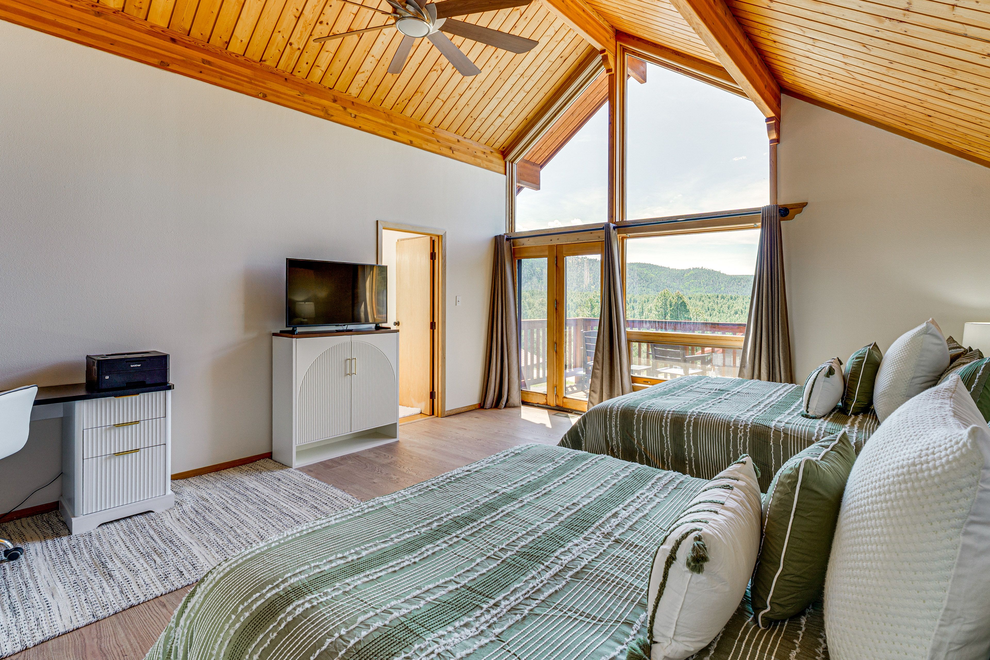 Bedroom 1 | 2 Queen Beds | 2nd Floor
