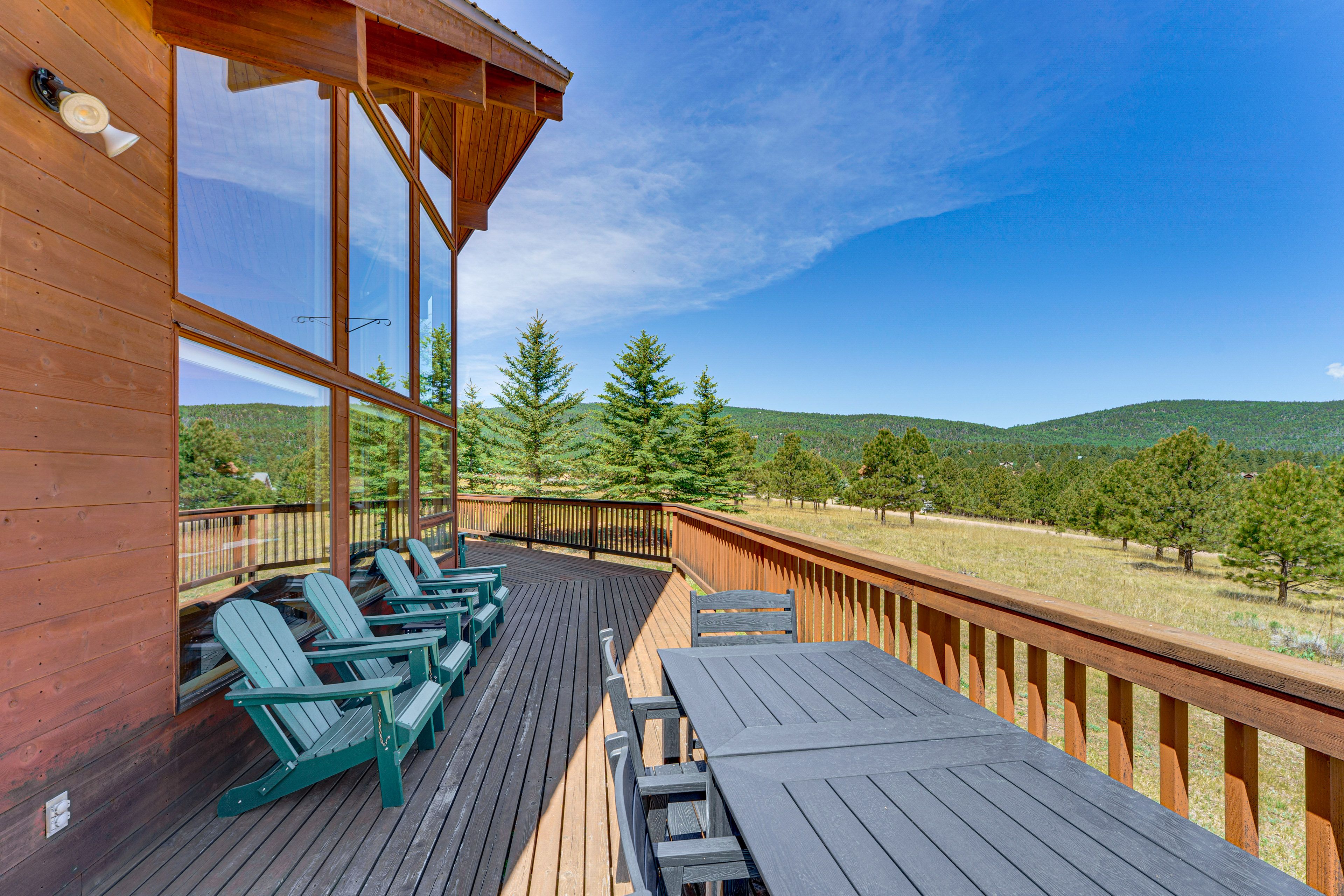 Angel Fire Vacation Rental | 3BR | 3BA | 2,352 Sq Ft | 2 Steps to Enter