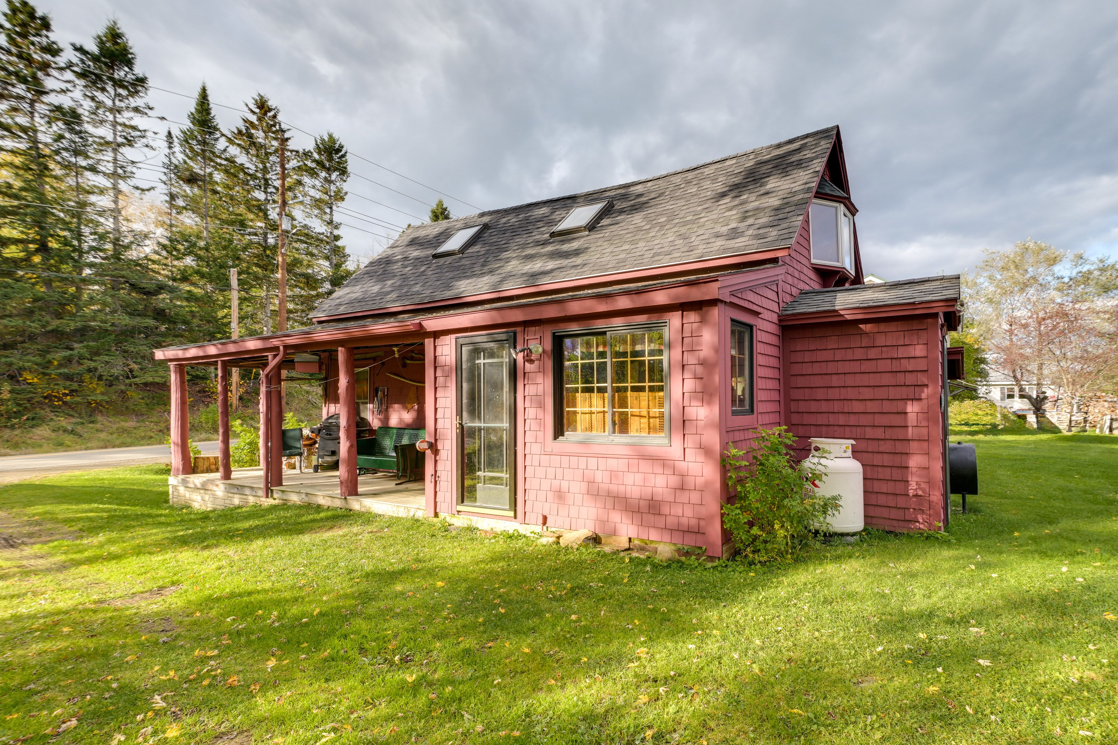 Exterior | Driveway (4 Vehicles) | RV/Trailer Parking Allowed