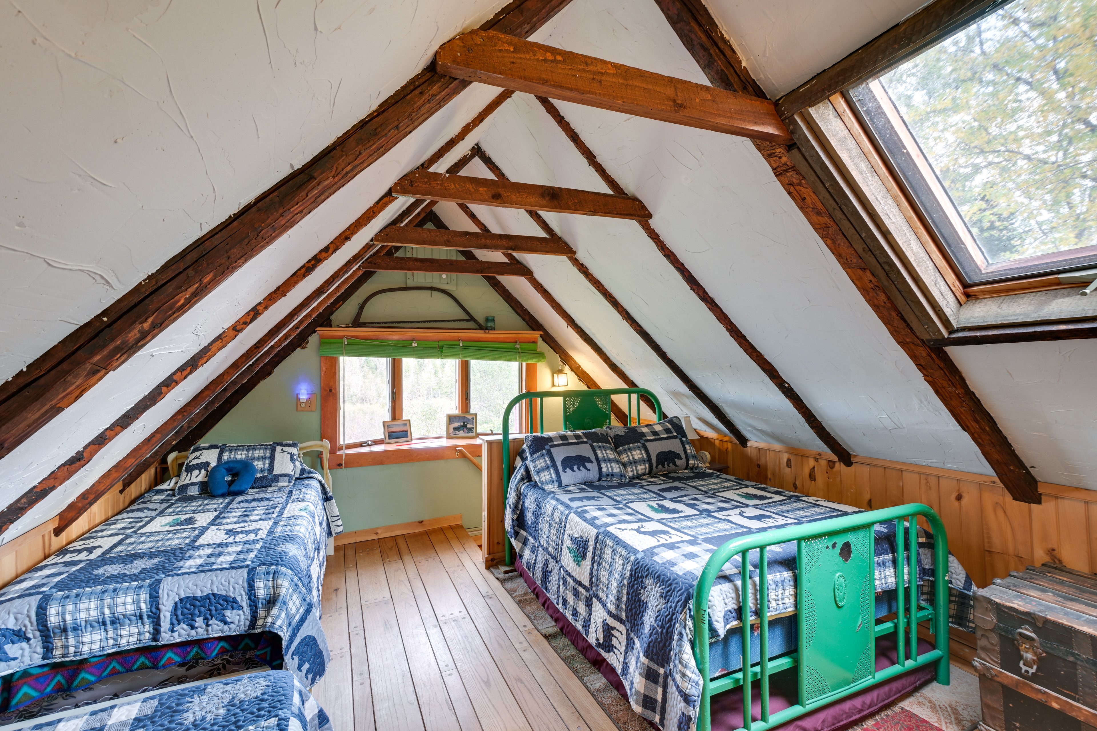 Bedroom 3 | Queen Bed | 2 Twin Beds | 2nd Floor | Stairs Required