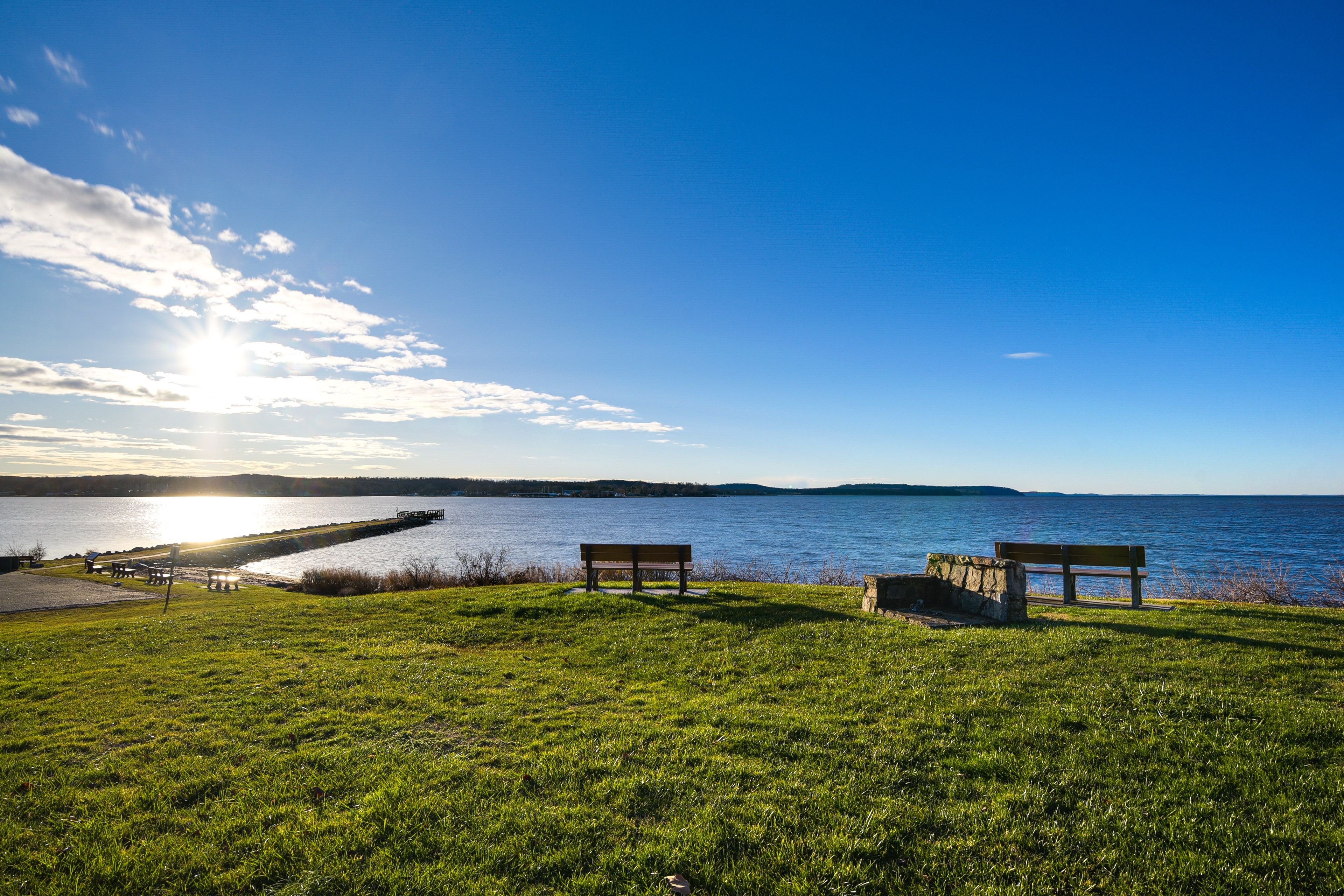 Sitting Park | River Views