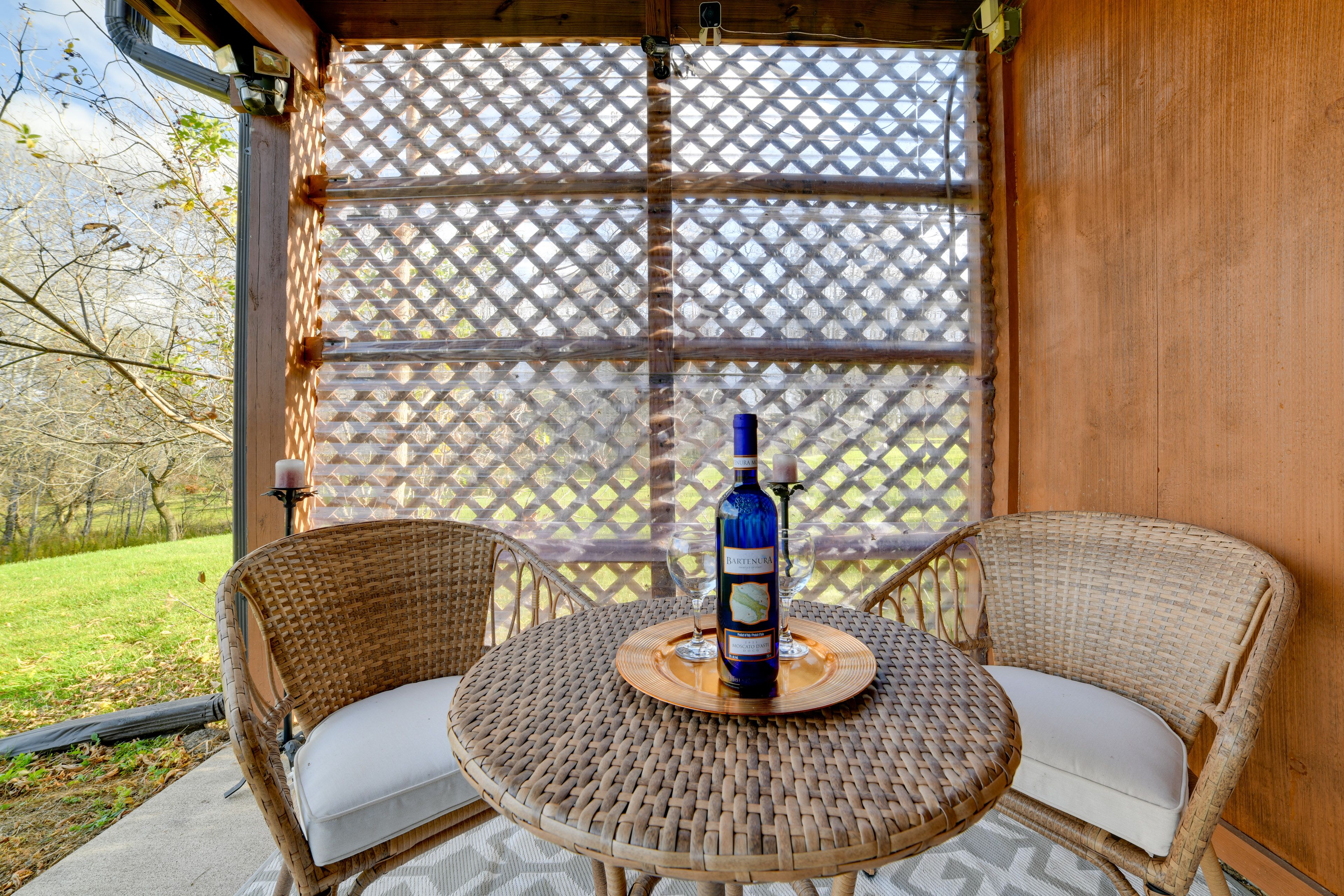 Private Covered Patio | Foliage Views