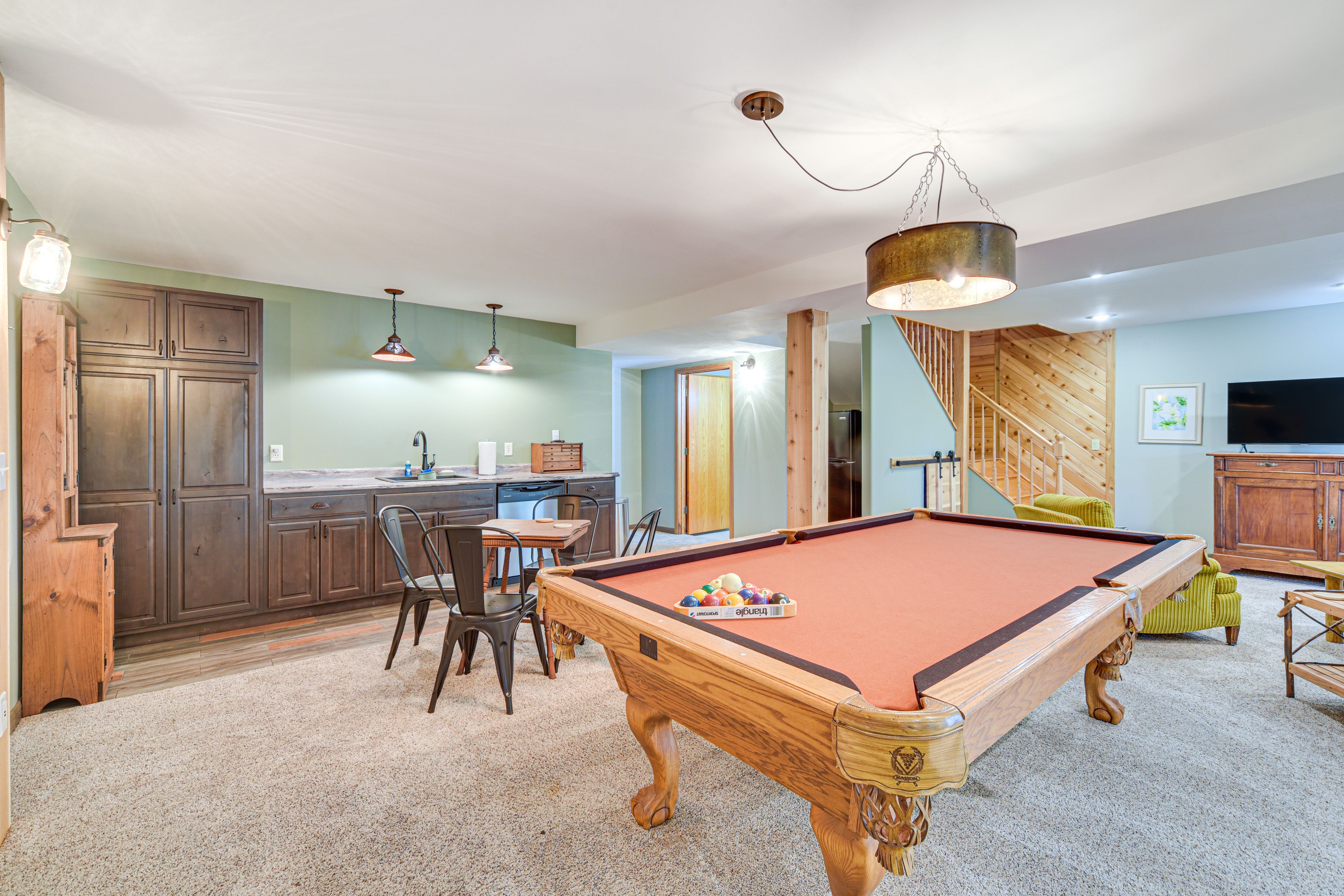 Game Room | Multi-Level Home | Central A/C & Heating | Fiber-Optic Internet
