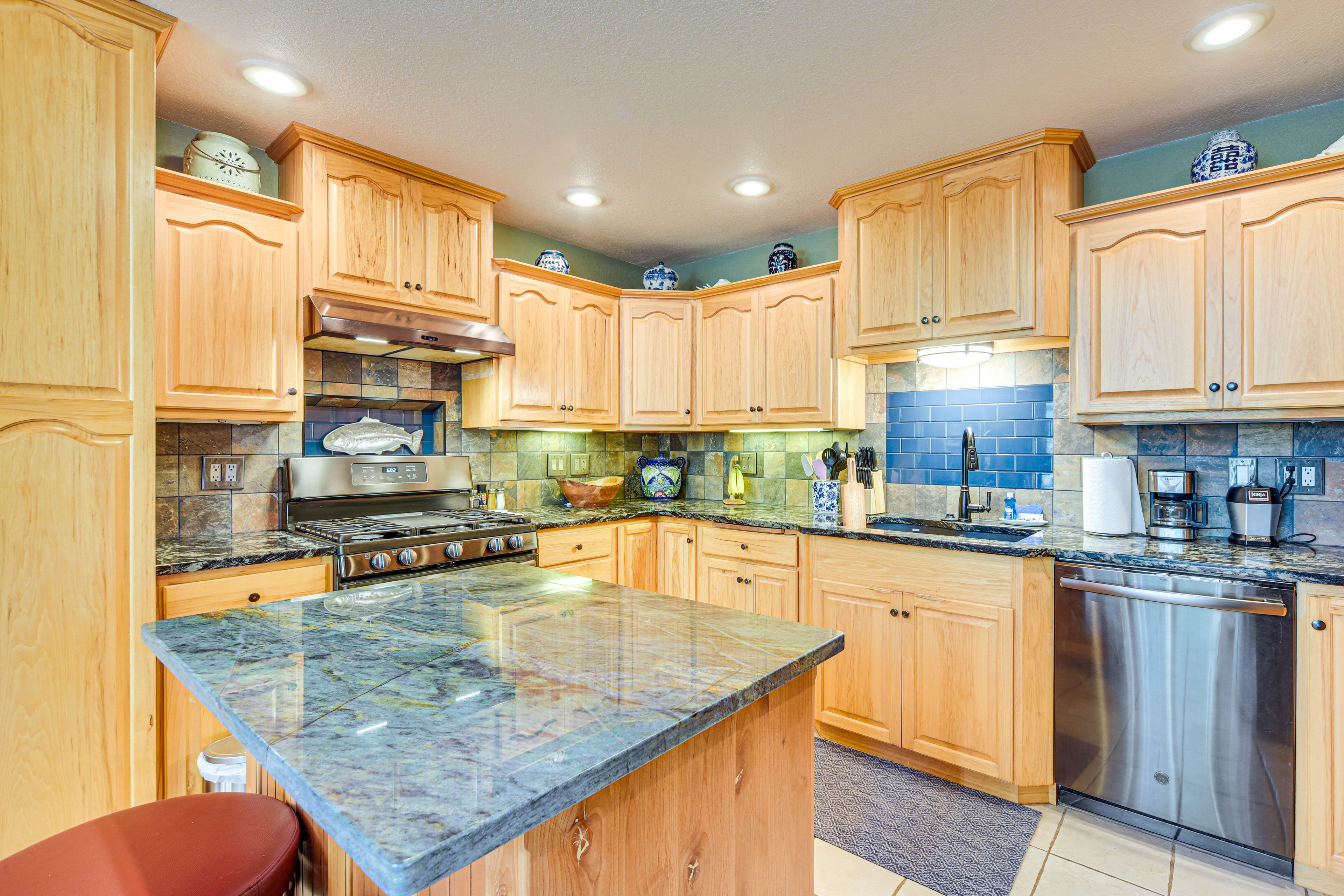 Kitchen | Main Level | Cooking Basics | Refrigerator | Drip Coffee Maker