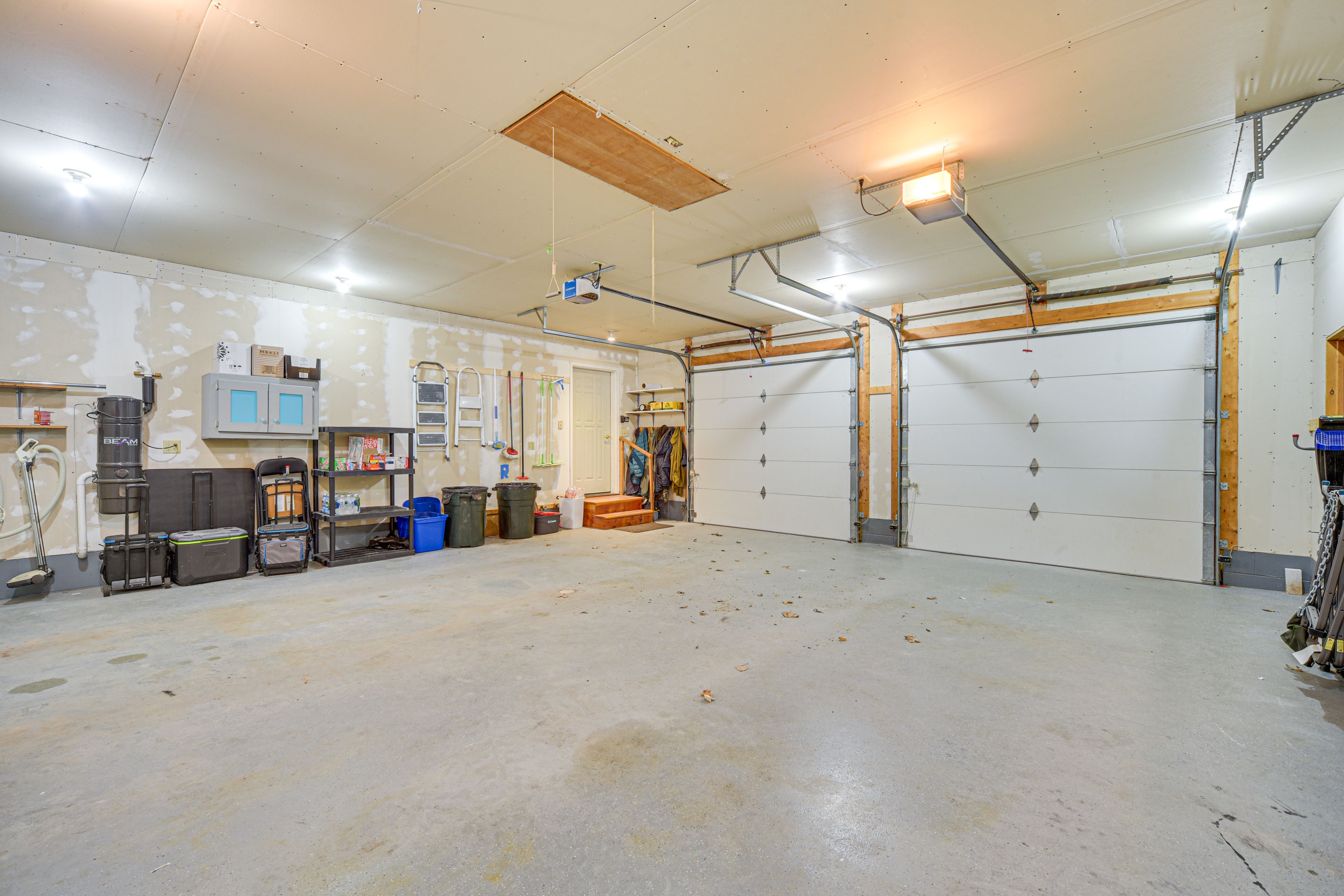 Garage | Main Level