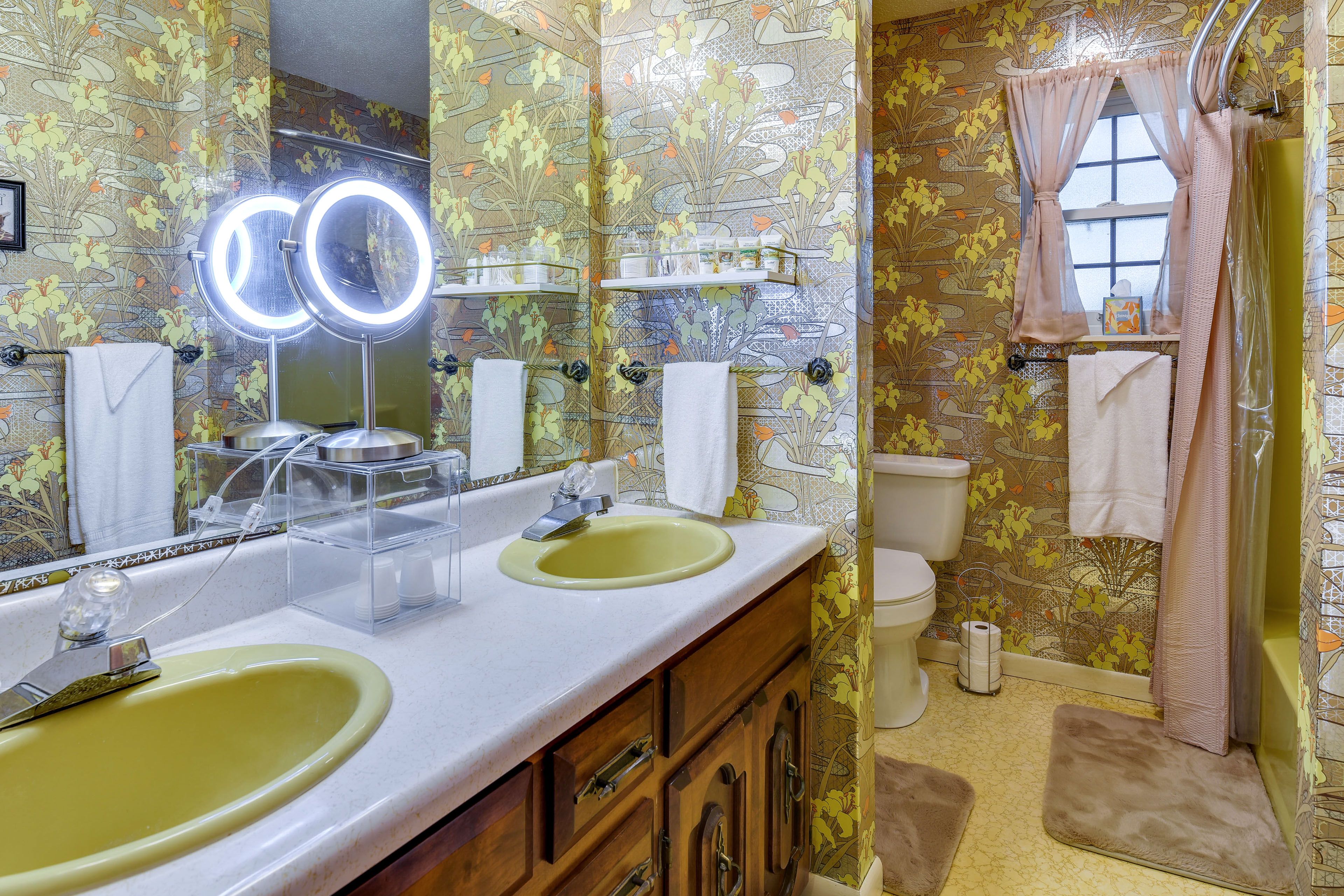 Bathroom | Complimentary Toiletries