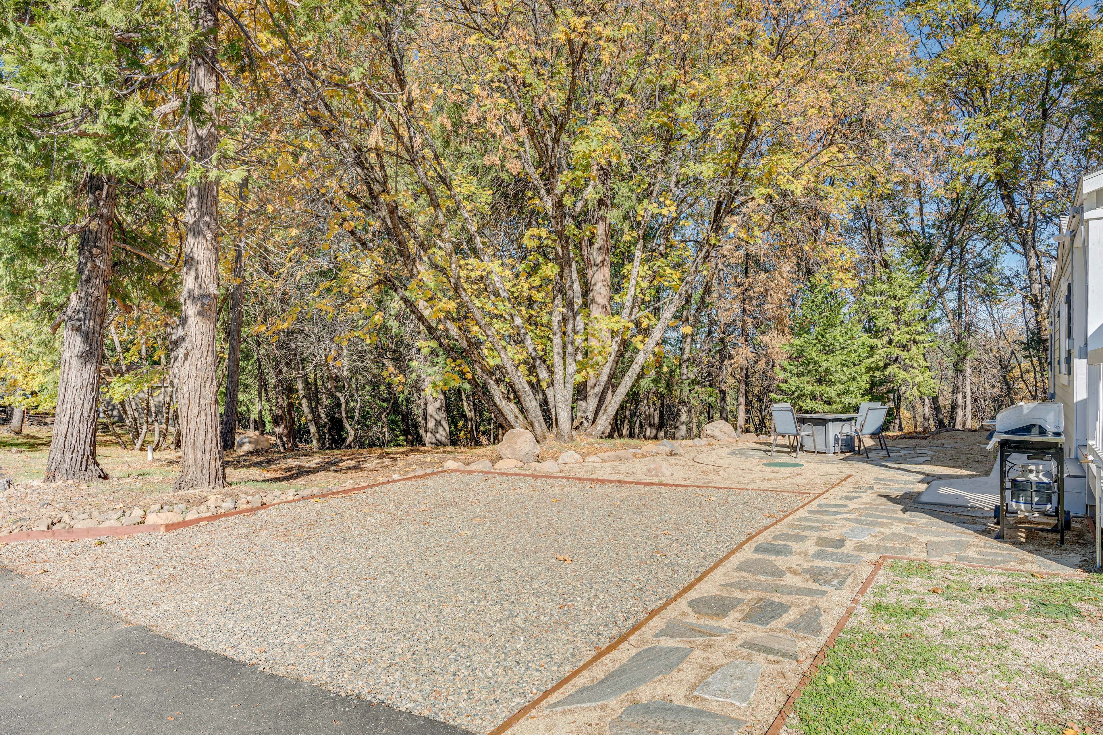 Parking | Driveway (2 Vehicles)