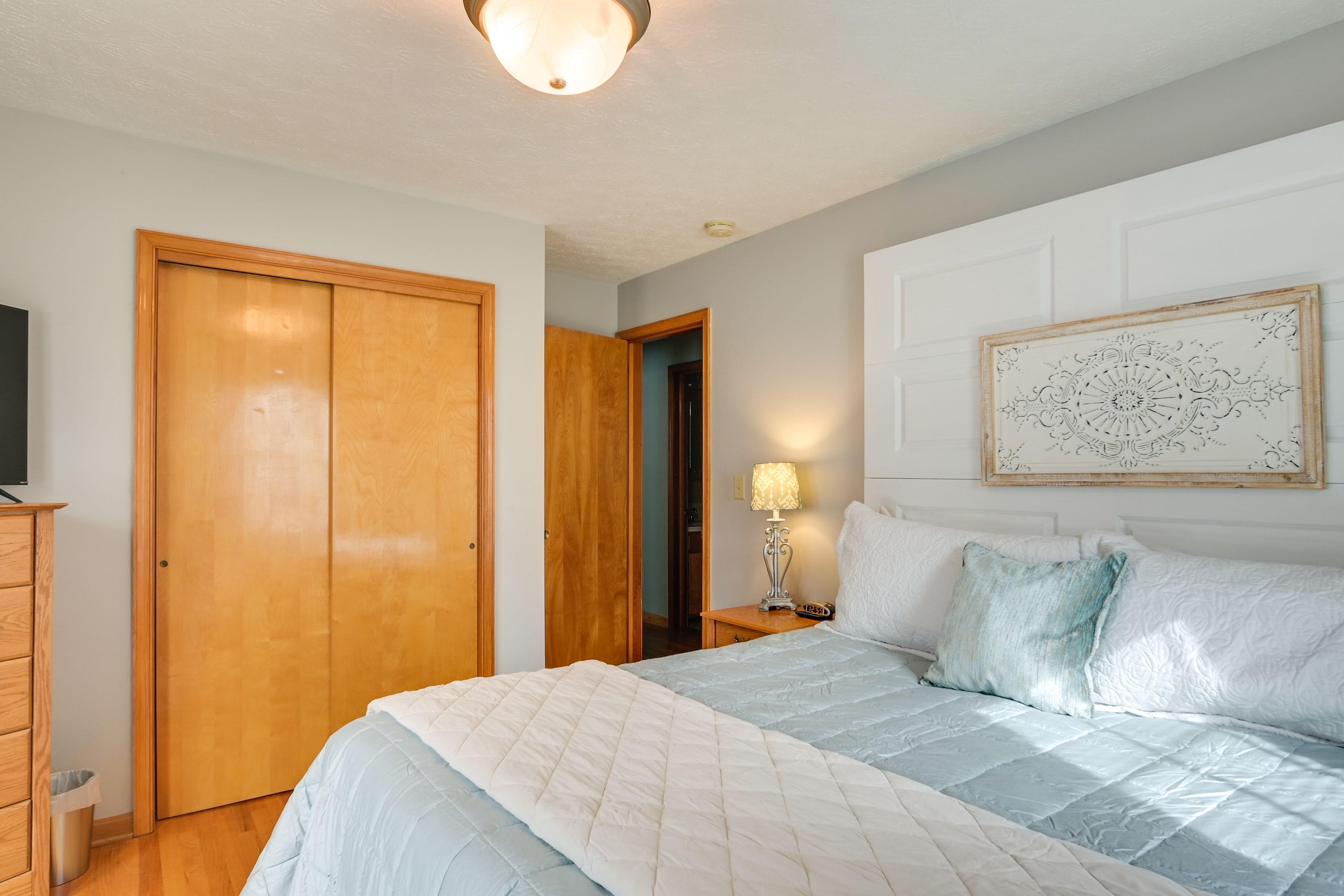 Bedroom 3 | King Bed | Flat-Screen TV | 1st Floor