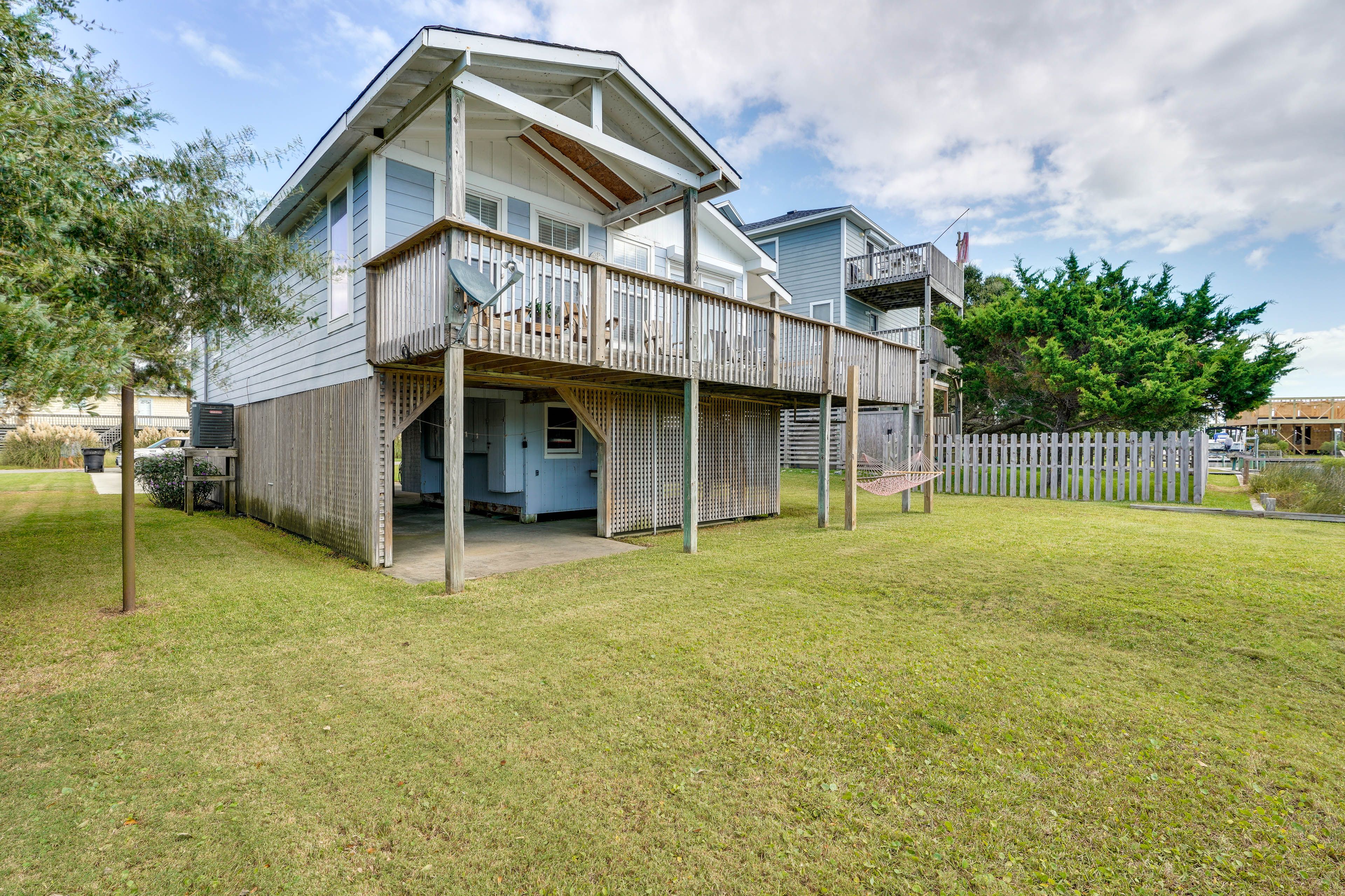 Back Exterior | Hammock