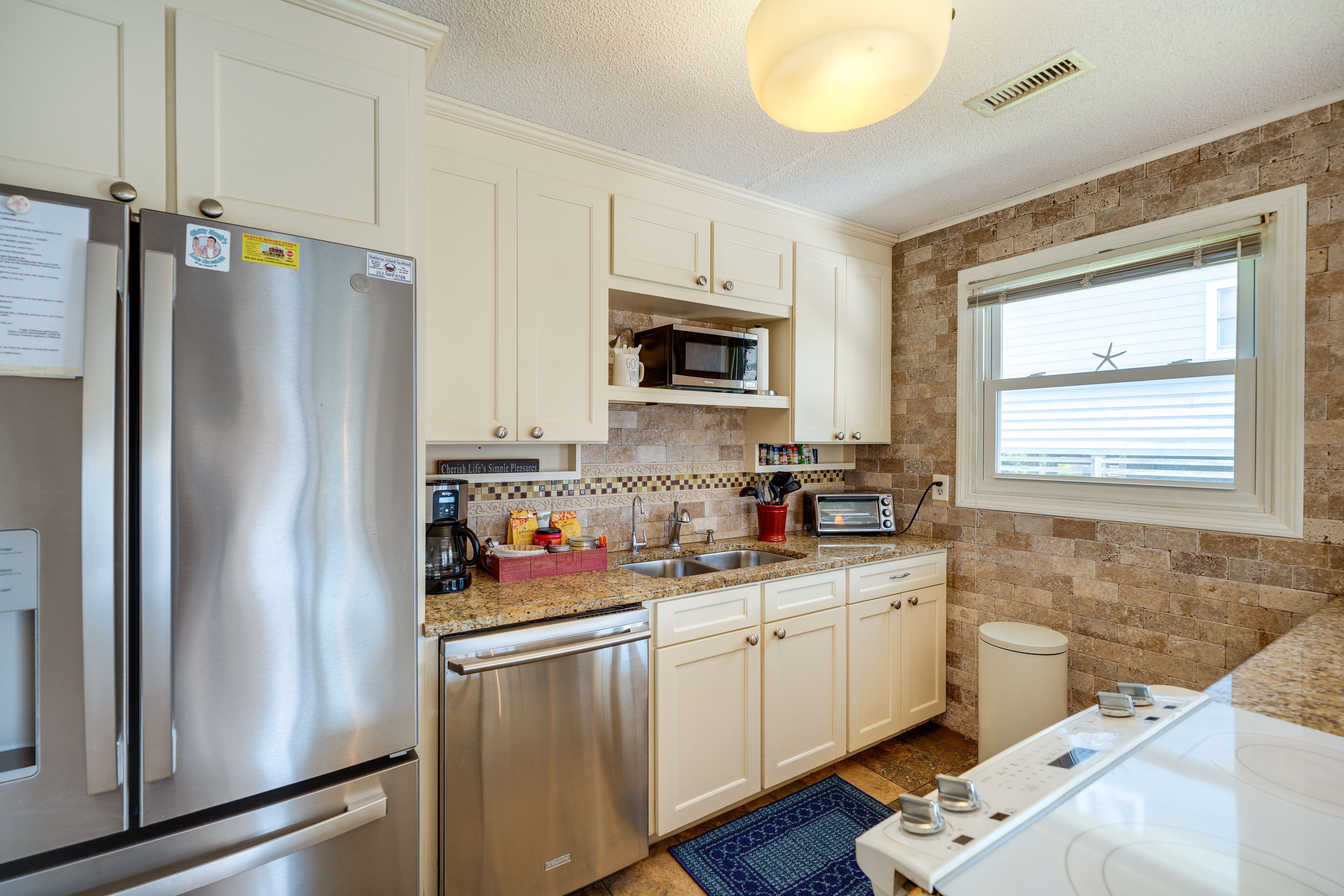 Kitchen | Blender | Drip Coffee Maker | Toaster Oven